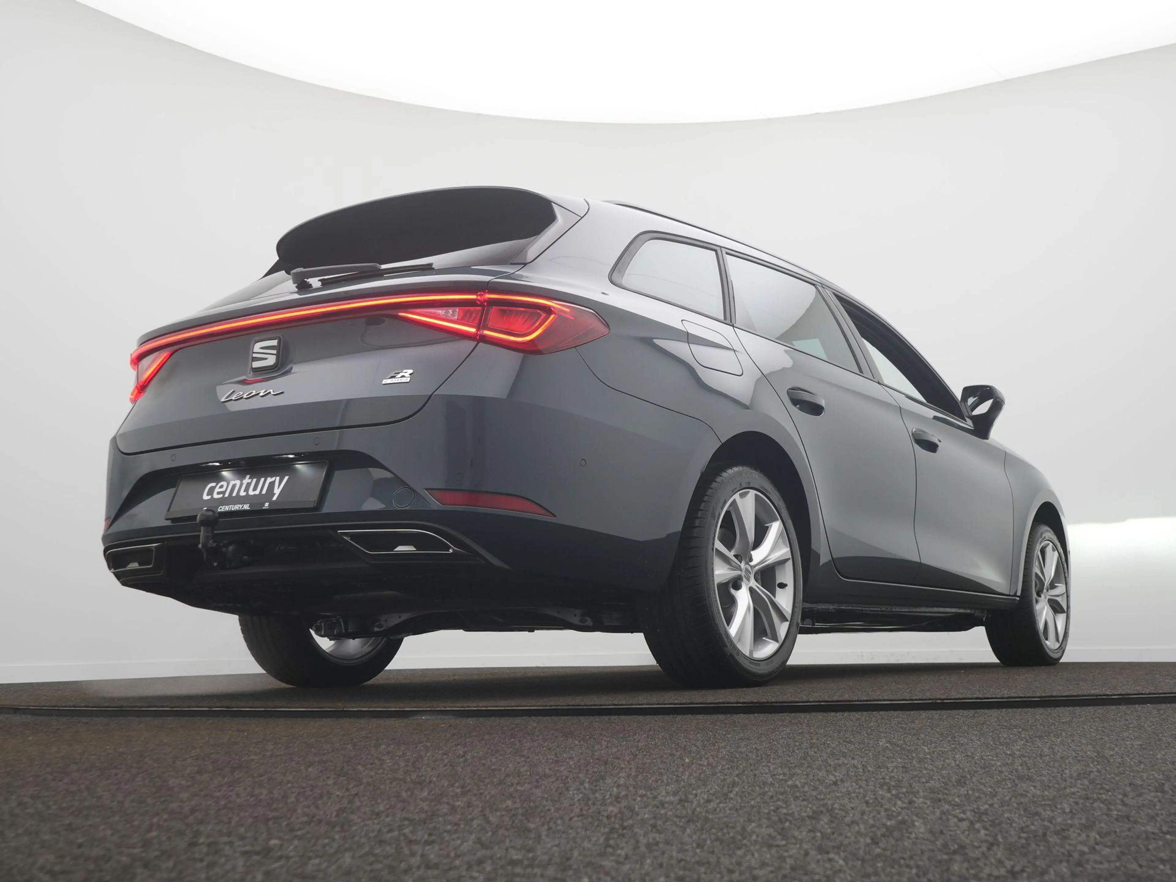 SEAT Leon e-Hybrid Sportstourer FR Business 1.5 TSI eHybrid 150 kW / — photo 10