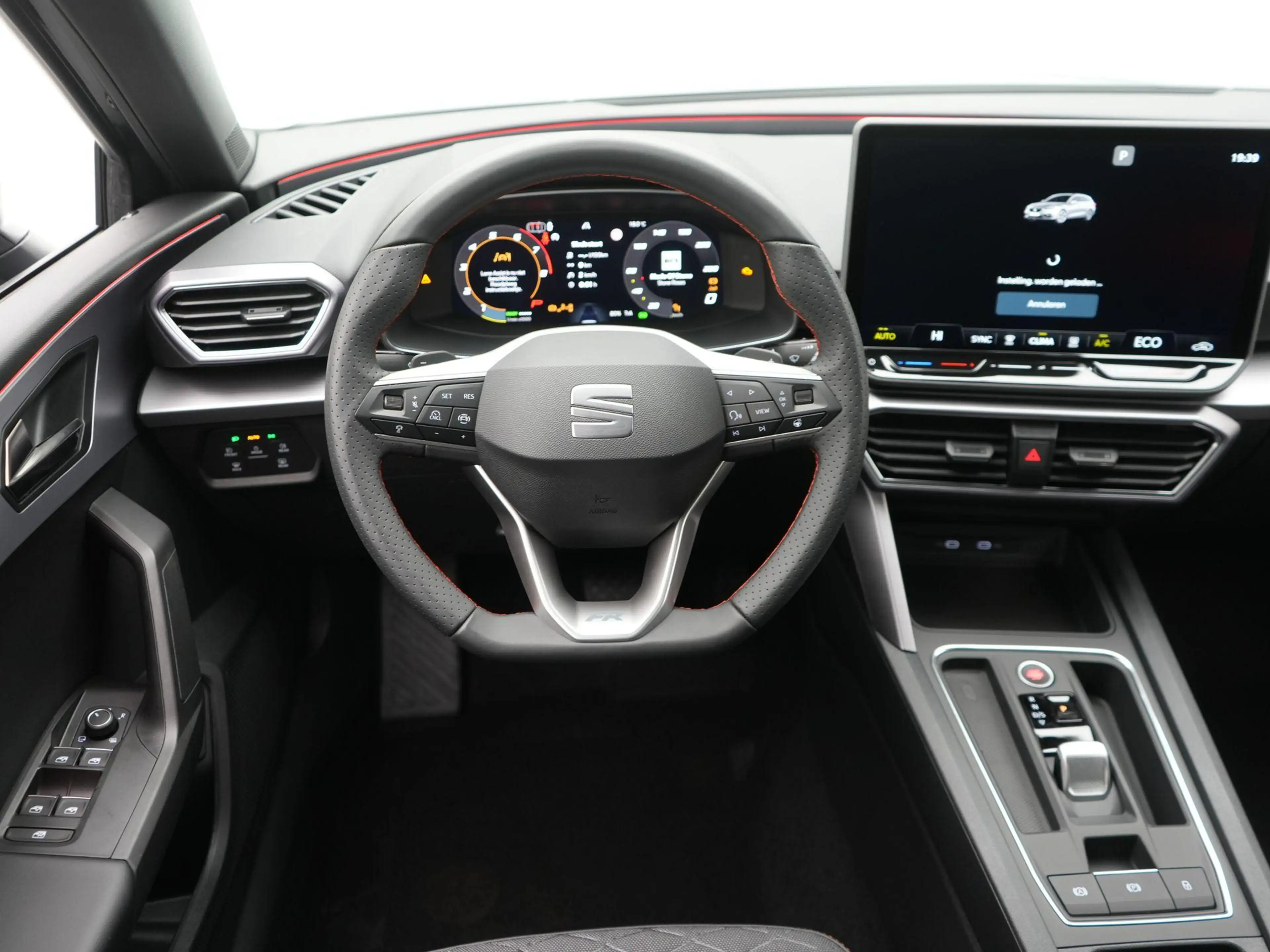 SEAT Leon e-Hybrid Sportstourer FR Business 1.5 TSI eHybrid 150 kW / — photo 13