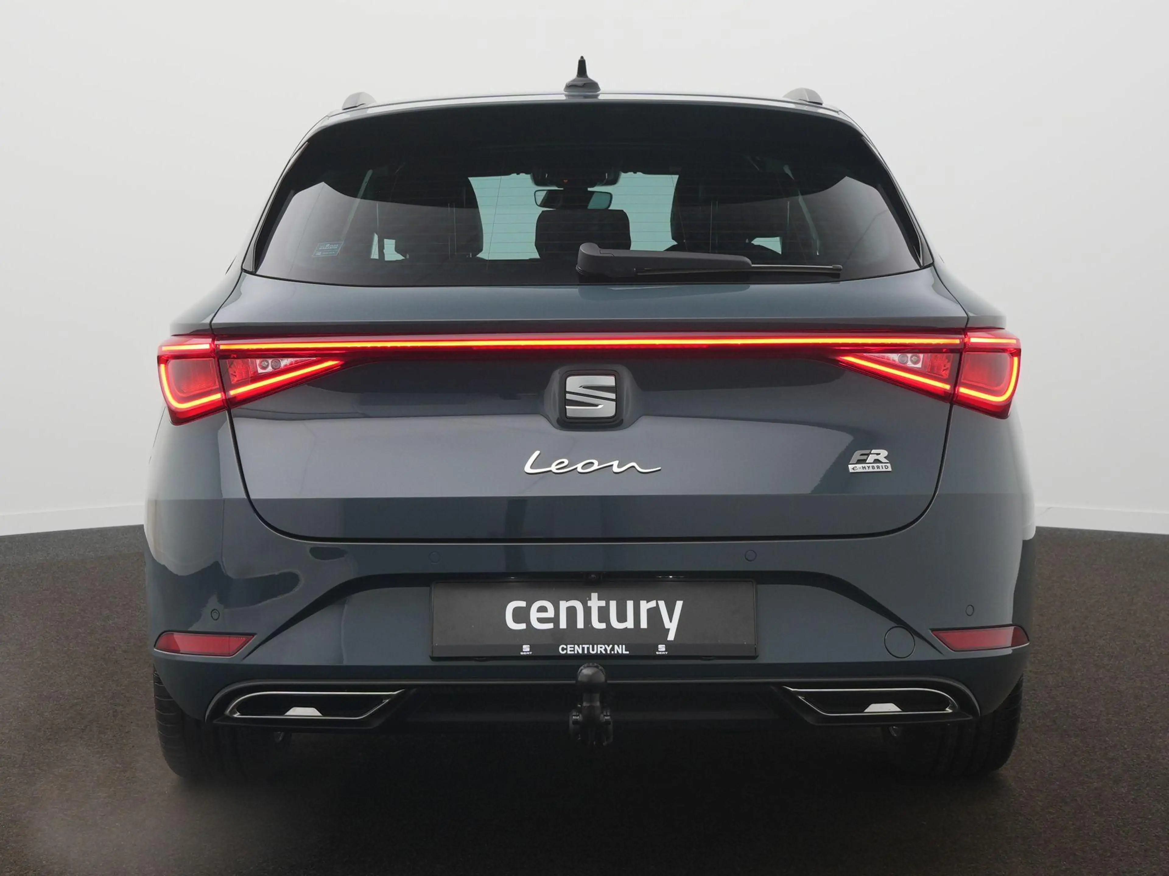 SEAT Leon e-Hybrid Sportstourer FR Business 1.5 TSI eHybrid 150 kW / — photo 6