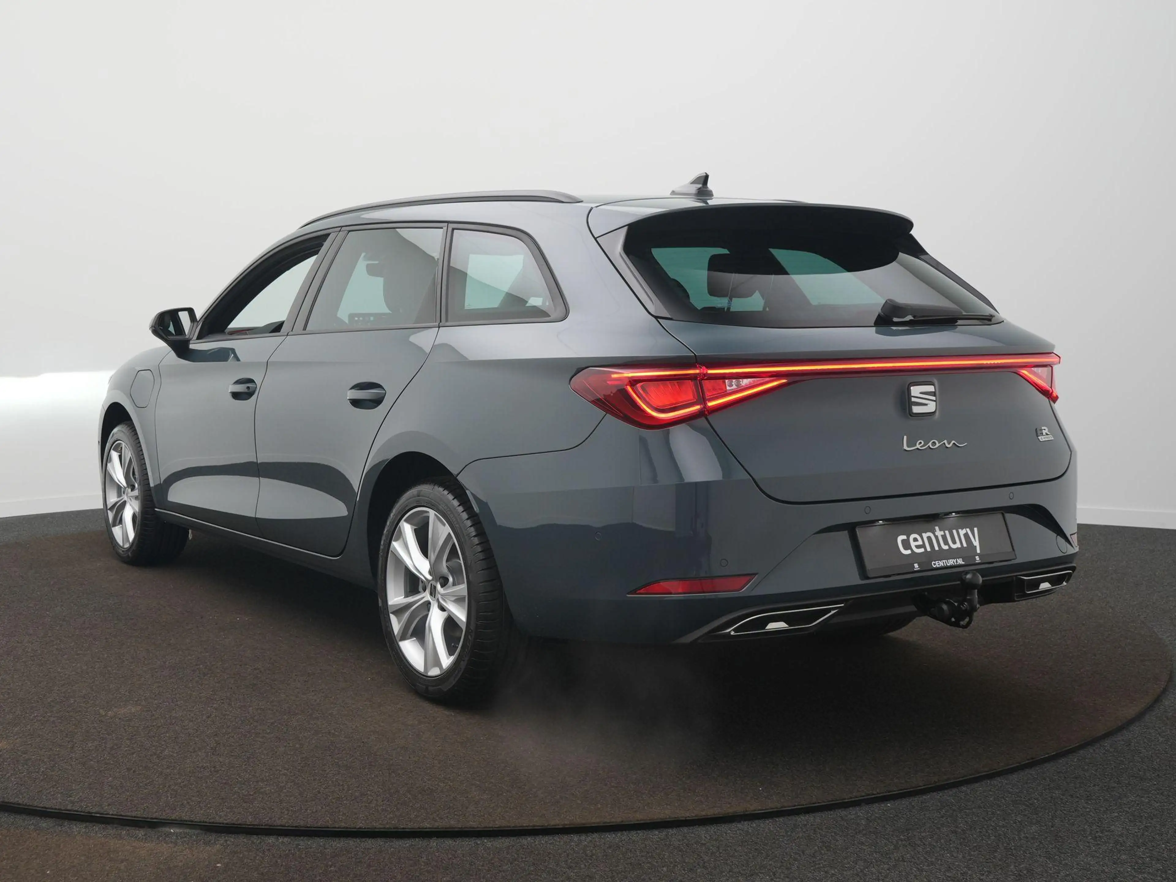 SEAT Leon e-Hybrid Sportstourer FR Business 1.5 TSI eHybrid 150 kW / — photo 7