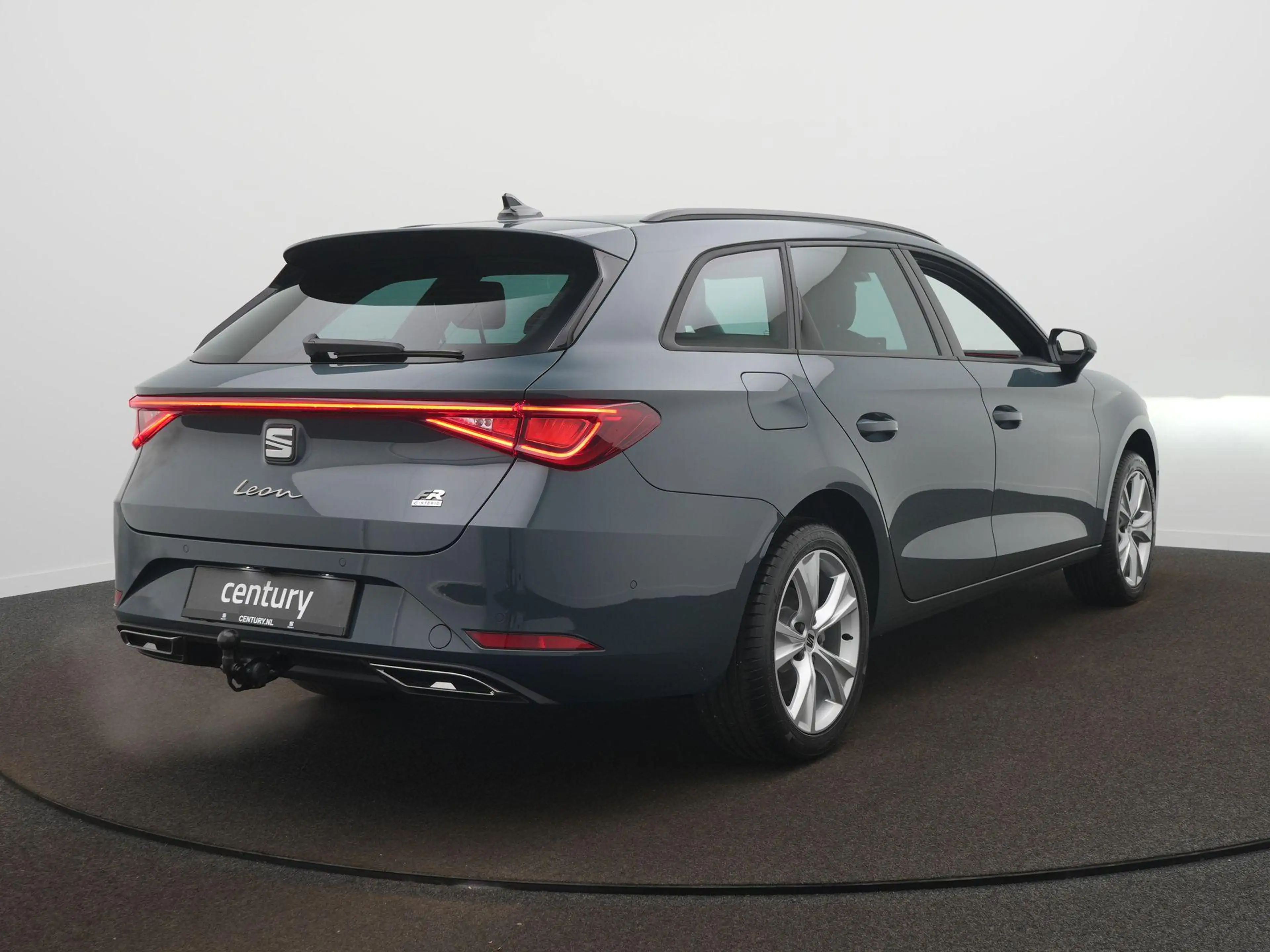 SEAT Leon e-Hybrid Sportstourer FR Business 1.5 TSI eHybrid 150 kW / — photo 5