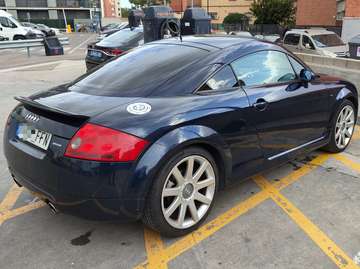 TT Coupé 1.8T quattro 225