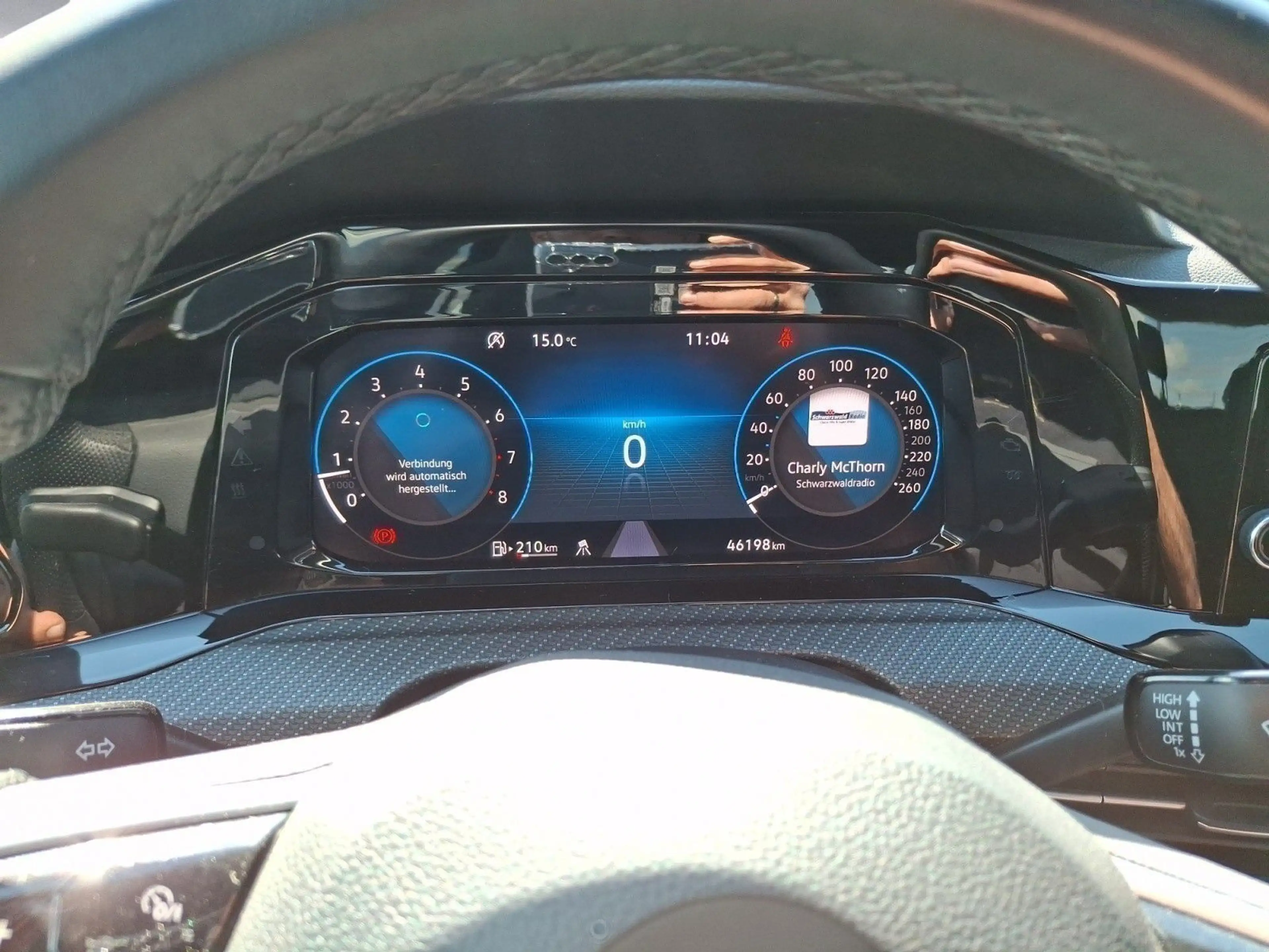 Volkswagen Golf R-Line LED*PDC*KEYLESS-GO*SHZ *LHZ*DIGITALE — photo 9