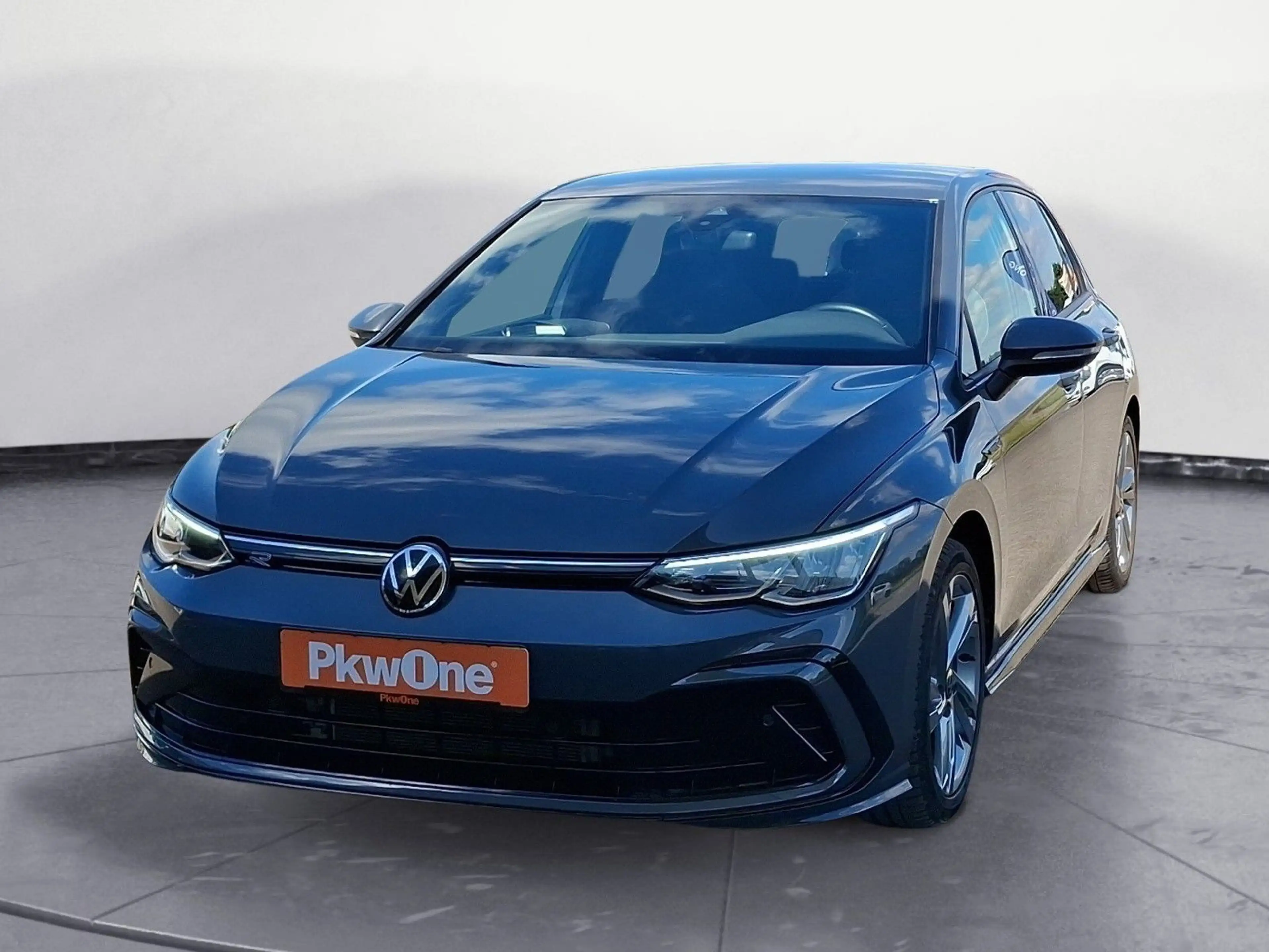 Volkswagen Golf R-Line LED*PDC*KEYLESS-GO*SHZ *LHZ*DIGITALE