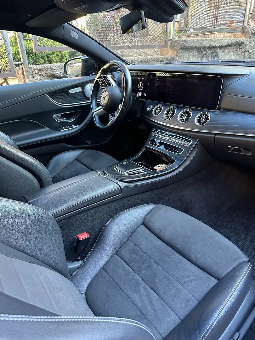 Mercedes-Benz 200 AMG Azul - 2