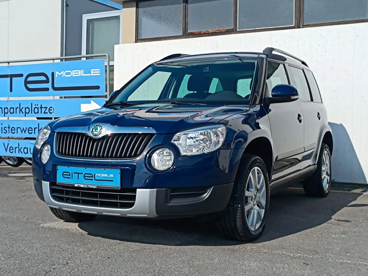 Skoda Yeti 1,8 TSI  Active 4x4 Klima PDC SHZ Blauw - 1