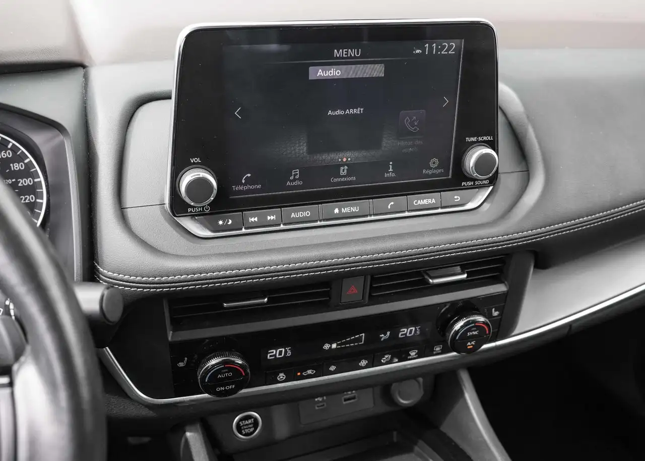 Nissan Rogue снимка Nissan Rogue