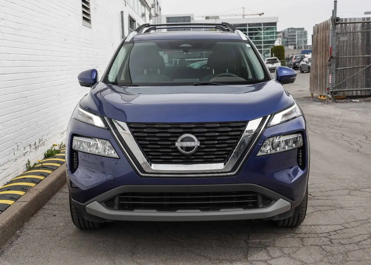 Nissan Rogue снимка Nissan Rogue