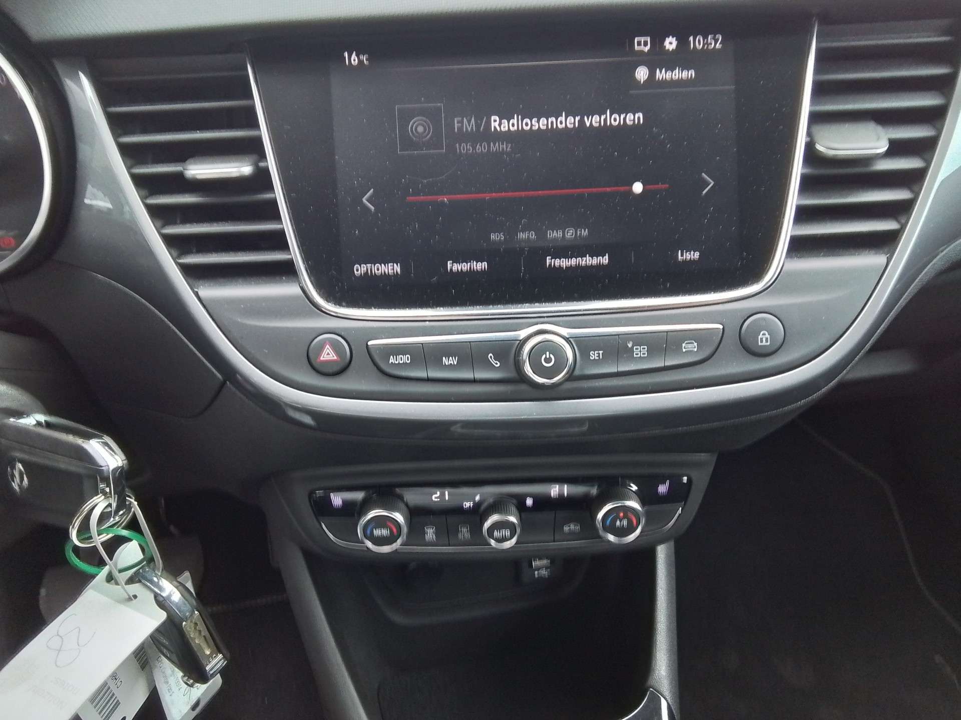 Opel Crossland X