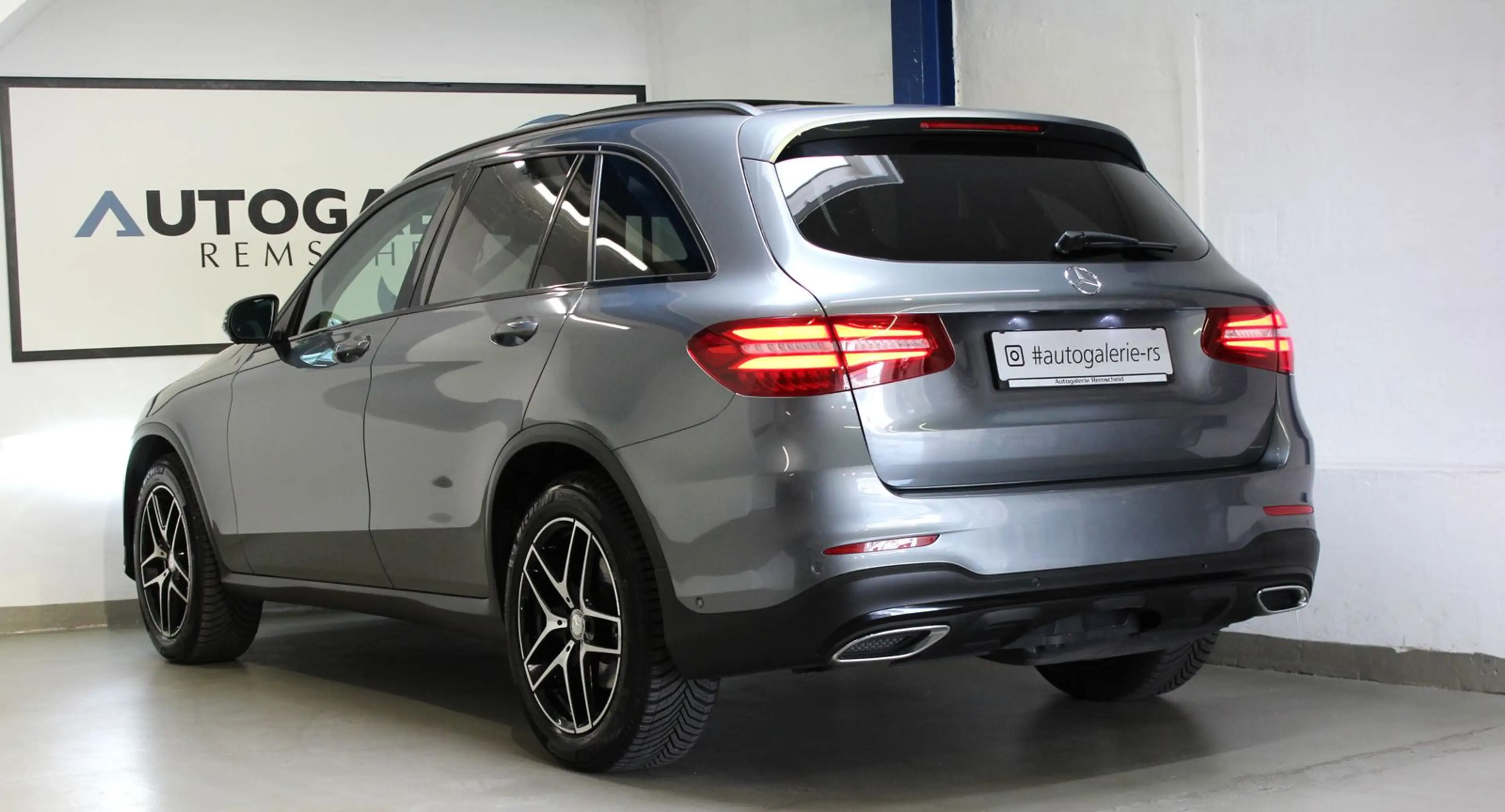 Mercedes-Benz GLC 250 d 4Matic*AMG LINE*DISTRO*PANO*NIGHT*AHK* — photo 10