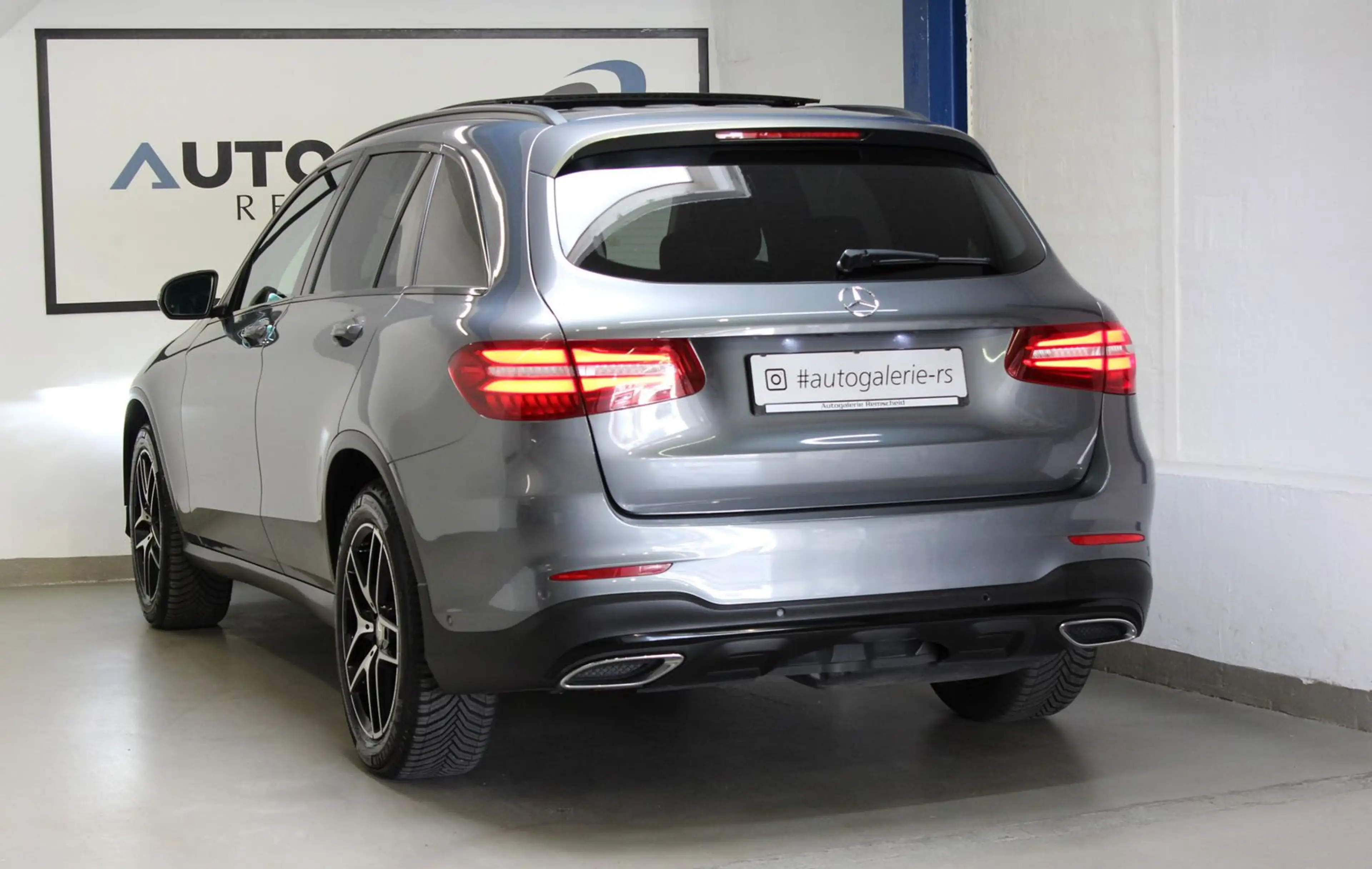 Mercedes-Benz GLC 250 d 4Matic*AMG LINE*DISTRO*PANO*NIGHT*AHK*