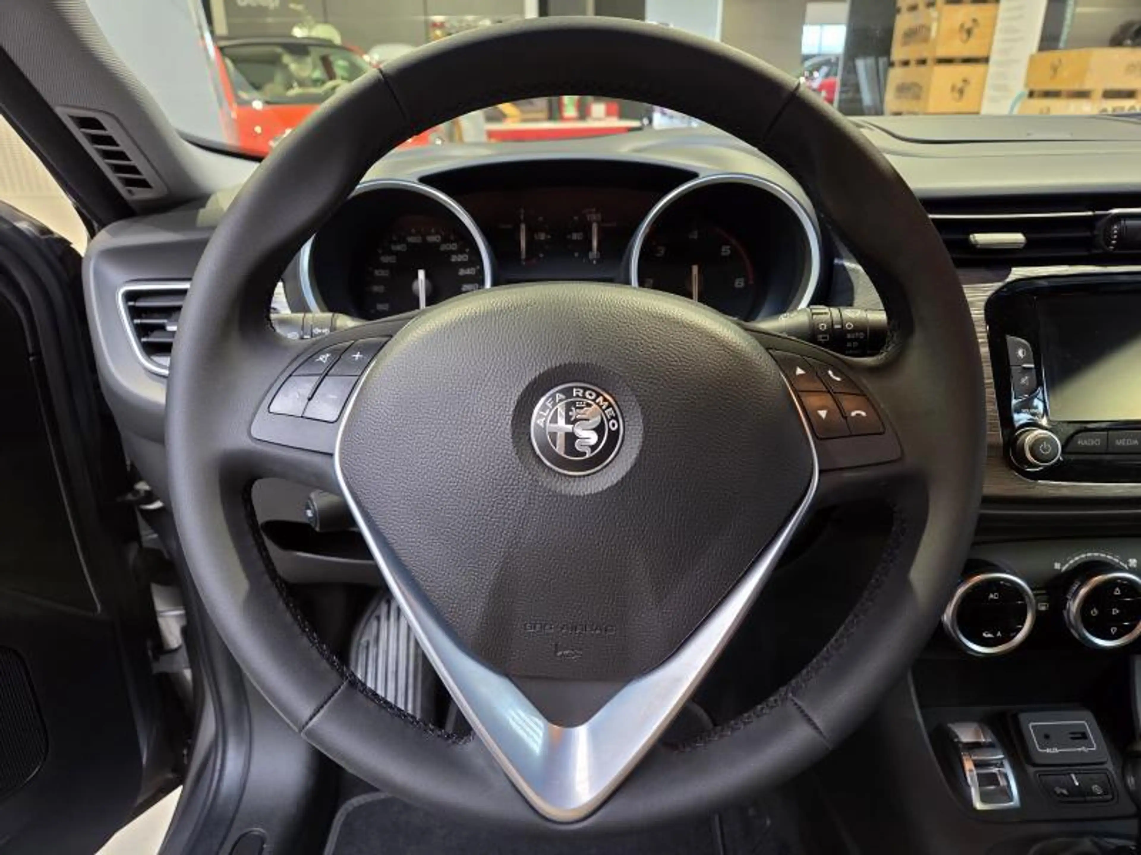 Alfa Romeo Giulietta Super — photo 12