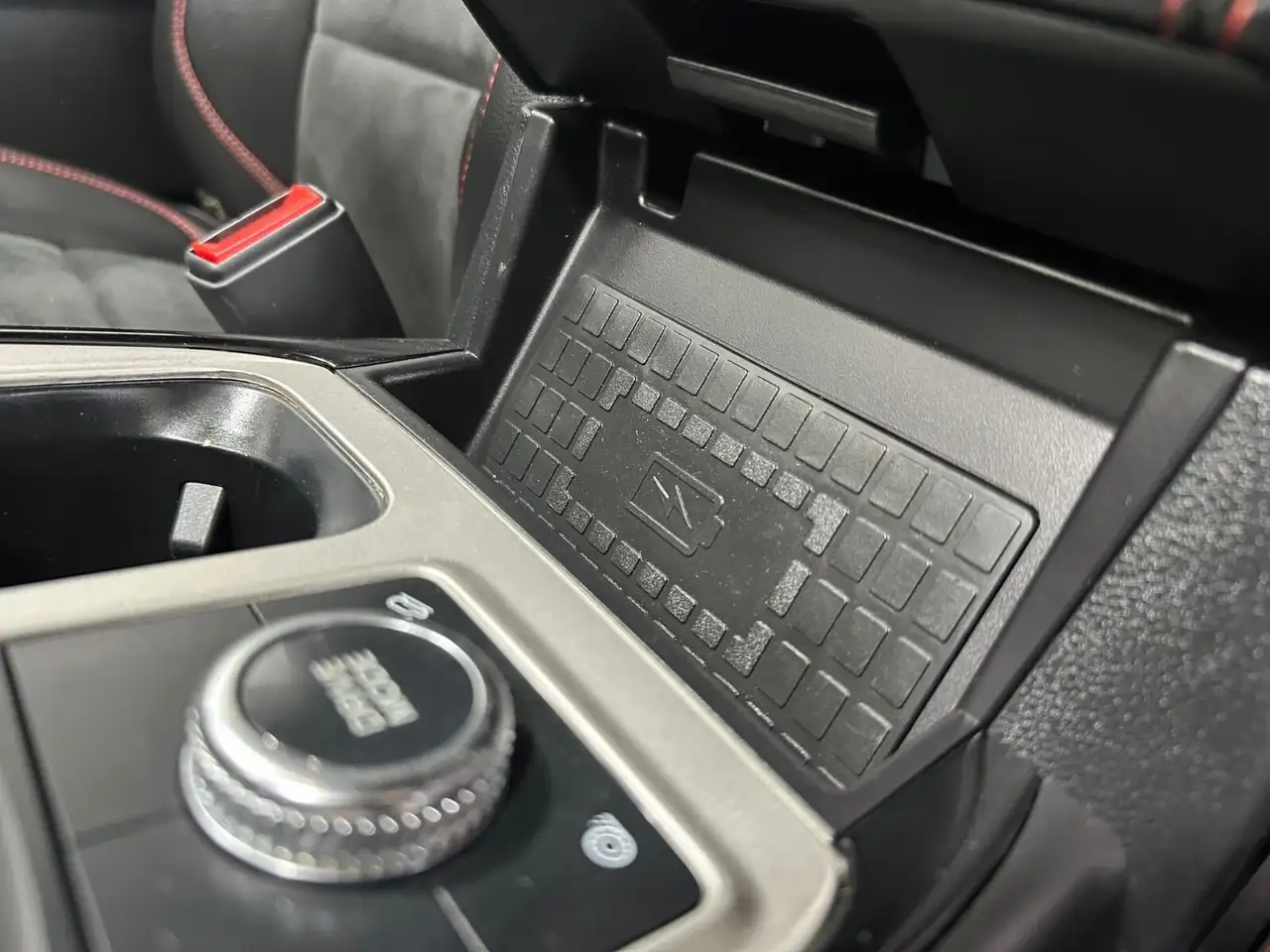 Ford Explorer photo Ford Explorer