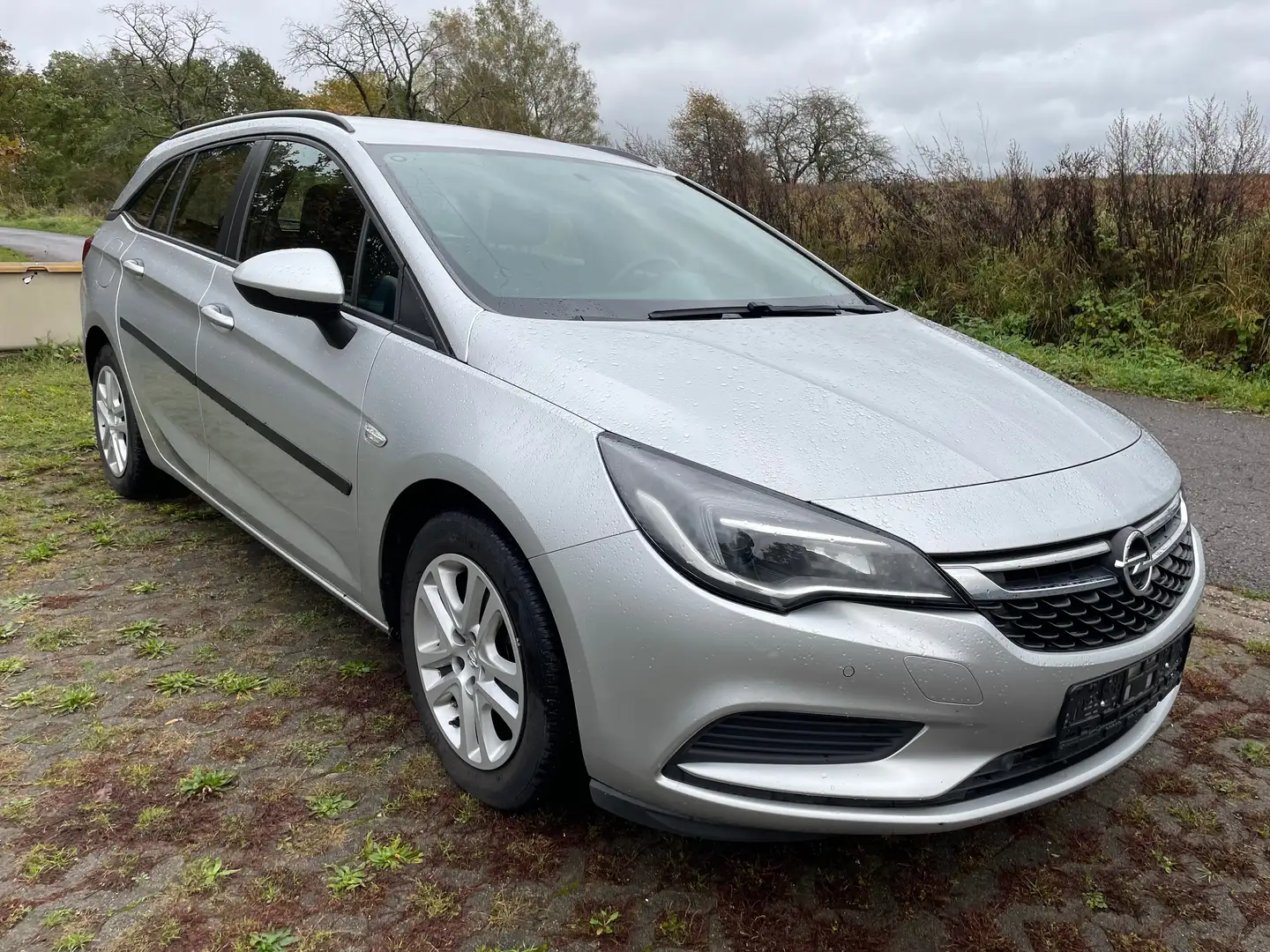 Opel Astra Sports Tourer 1.6 CDTI | Standheizun| 1. Hand Grau - 2