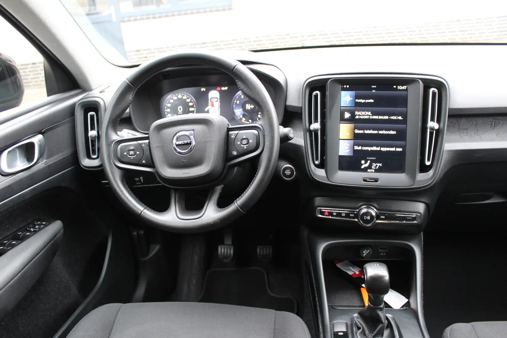 Volvo XC40 1.5 T2 Momentum | NL auto | Apple carplay Zwart - 2