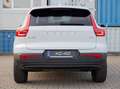 Volvo XC40 B4 Plus Dark 2WD 360°Kamera SHD ACC BLIS Weiß - thumbnail 4
