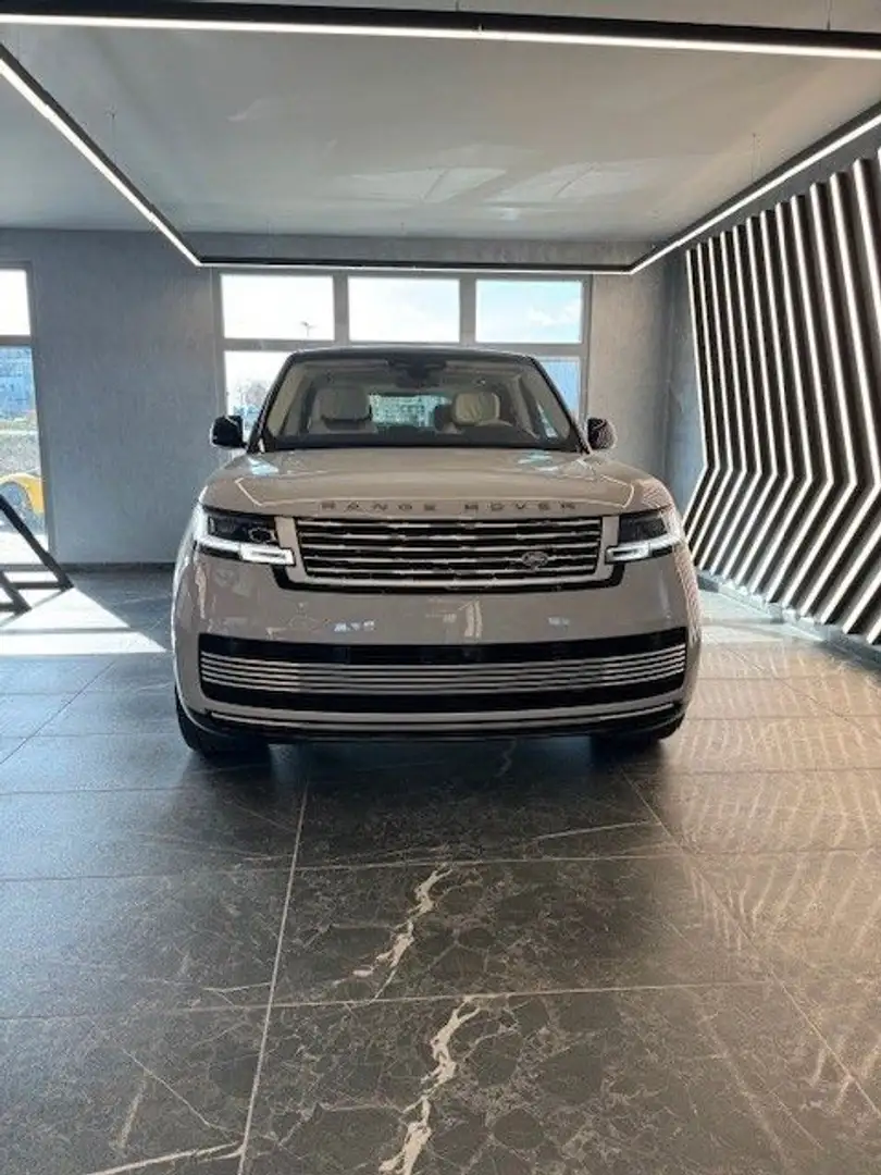 Land Rover Range Rover 4.4 P530 SV Lang - 2