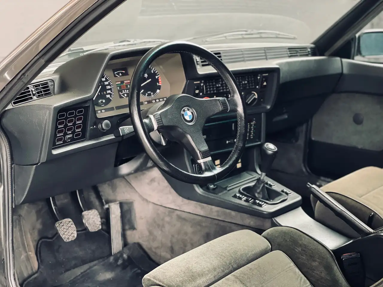 BMW 635CSi Schalter sehr Gepflegt H Zulassung, foto 4