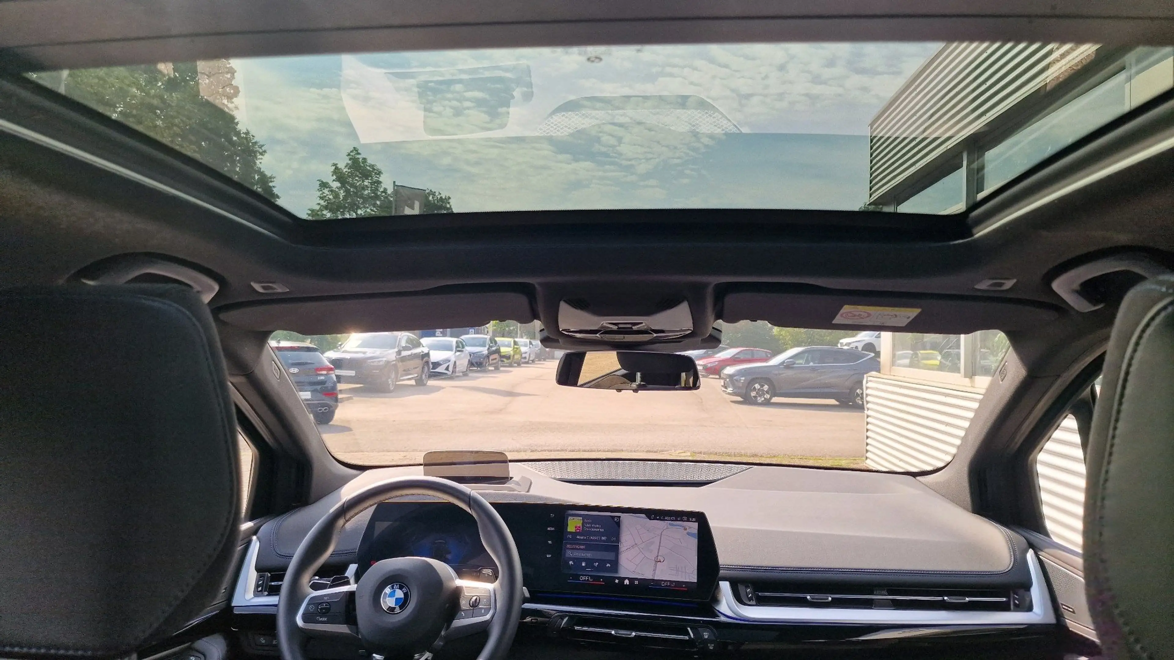 BMW 223 xDrive M Sport — photo 9
