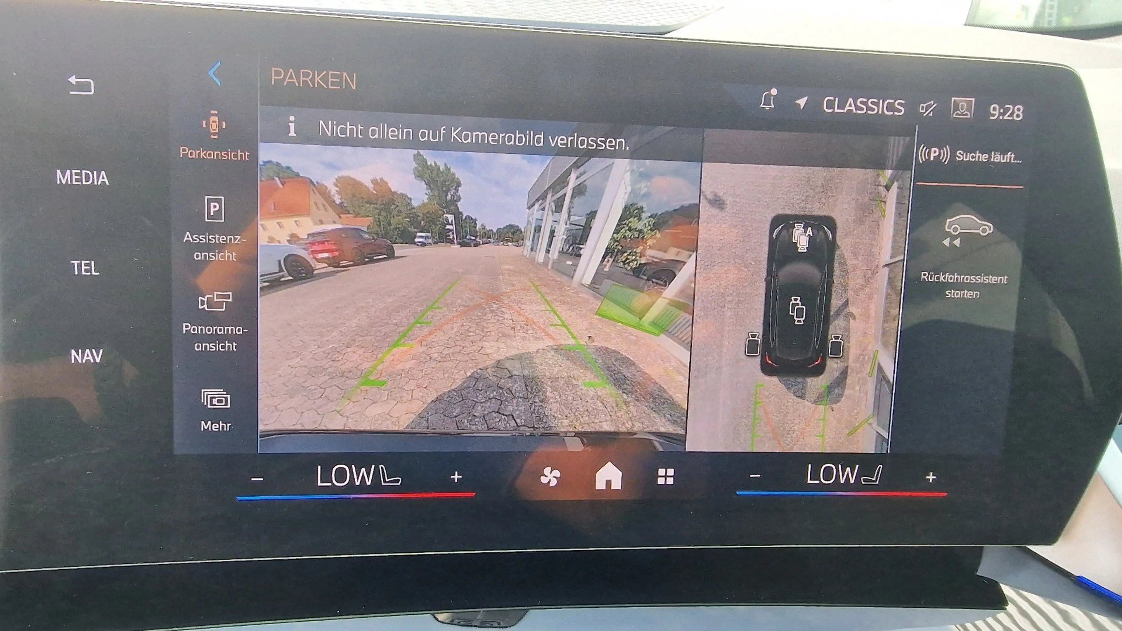 BMW 223 xDrive M Sport — photo 13