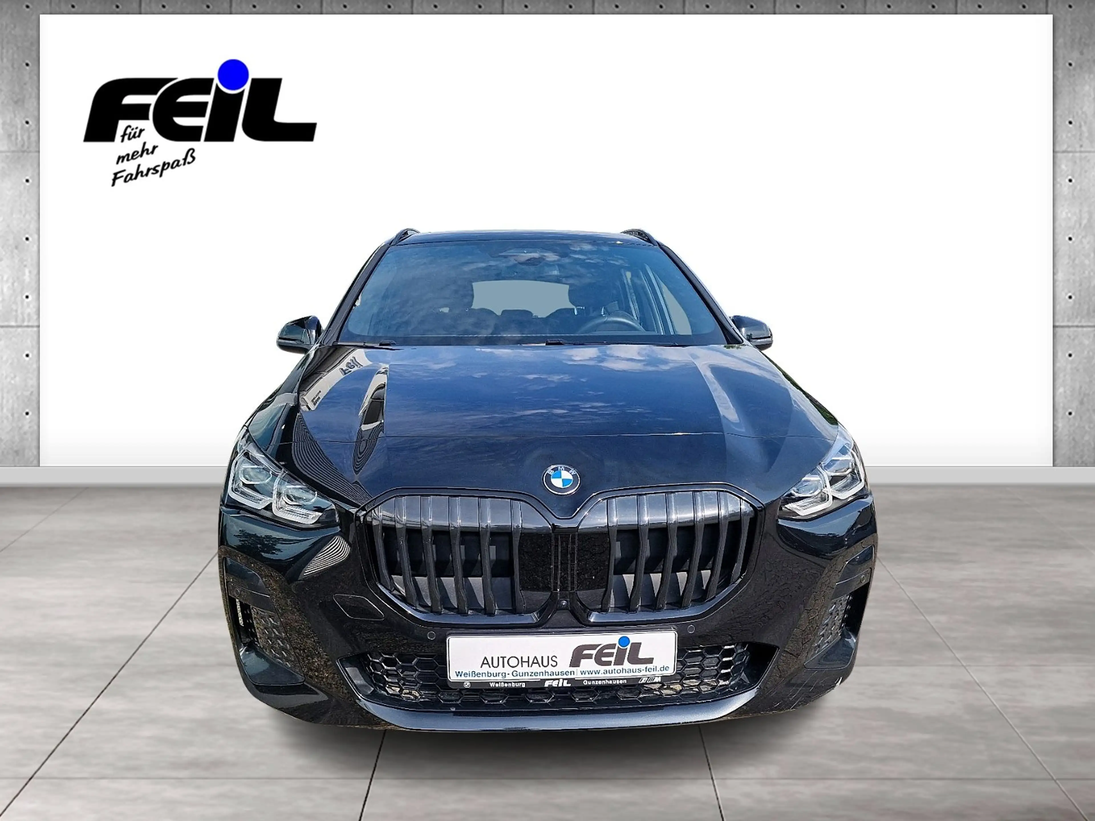 BMW 223 xDrive M Sport — photo 4