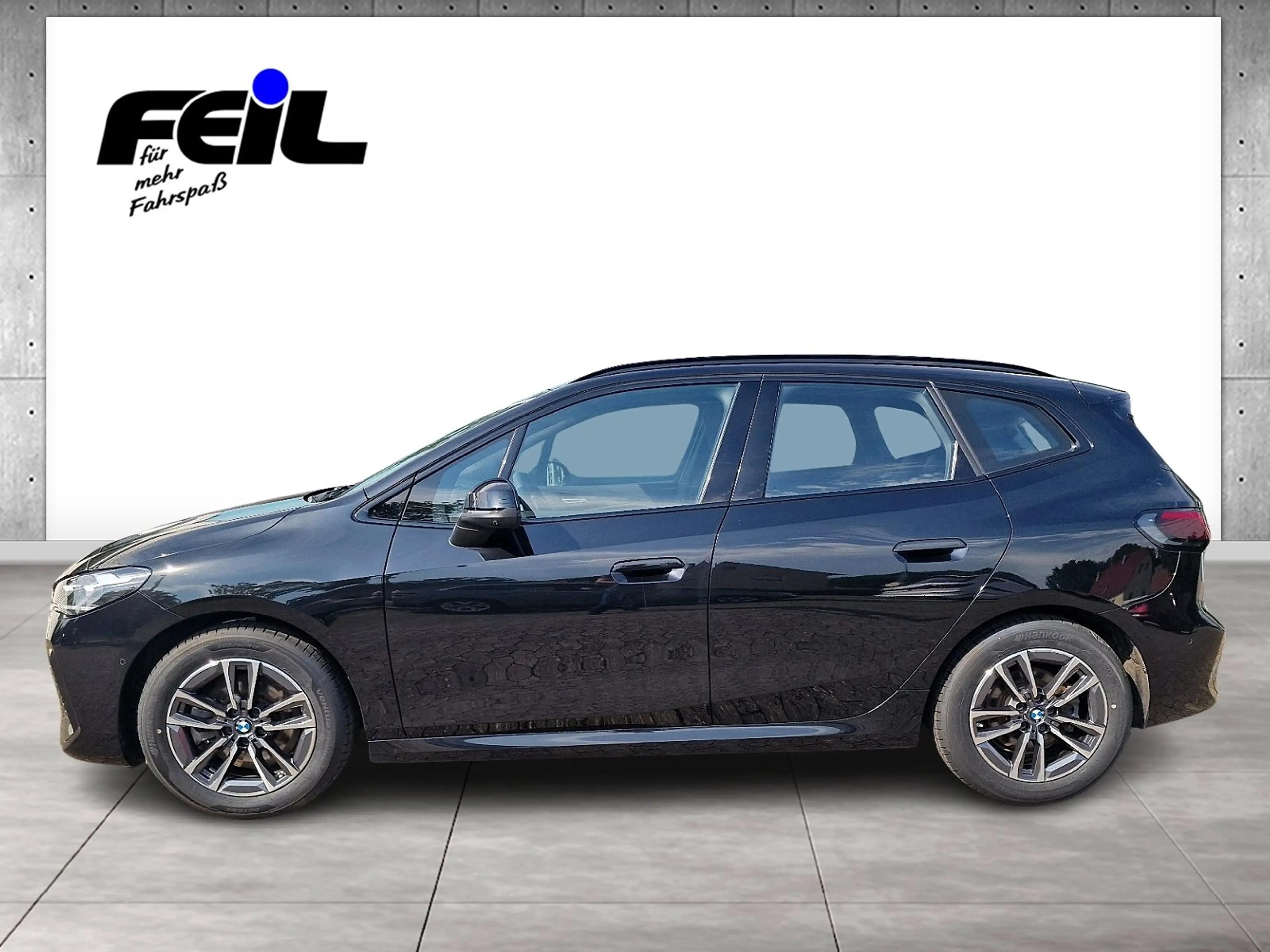 BMW 223 xDrive M Sport — photo 3