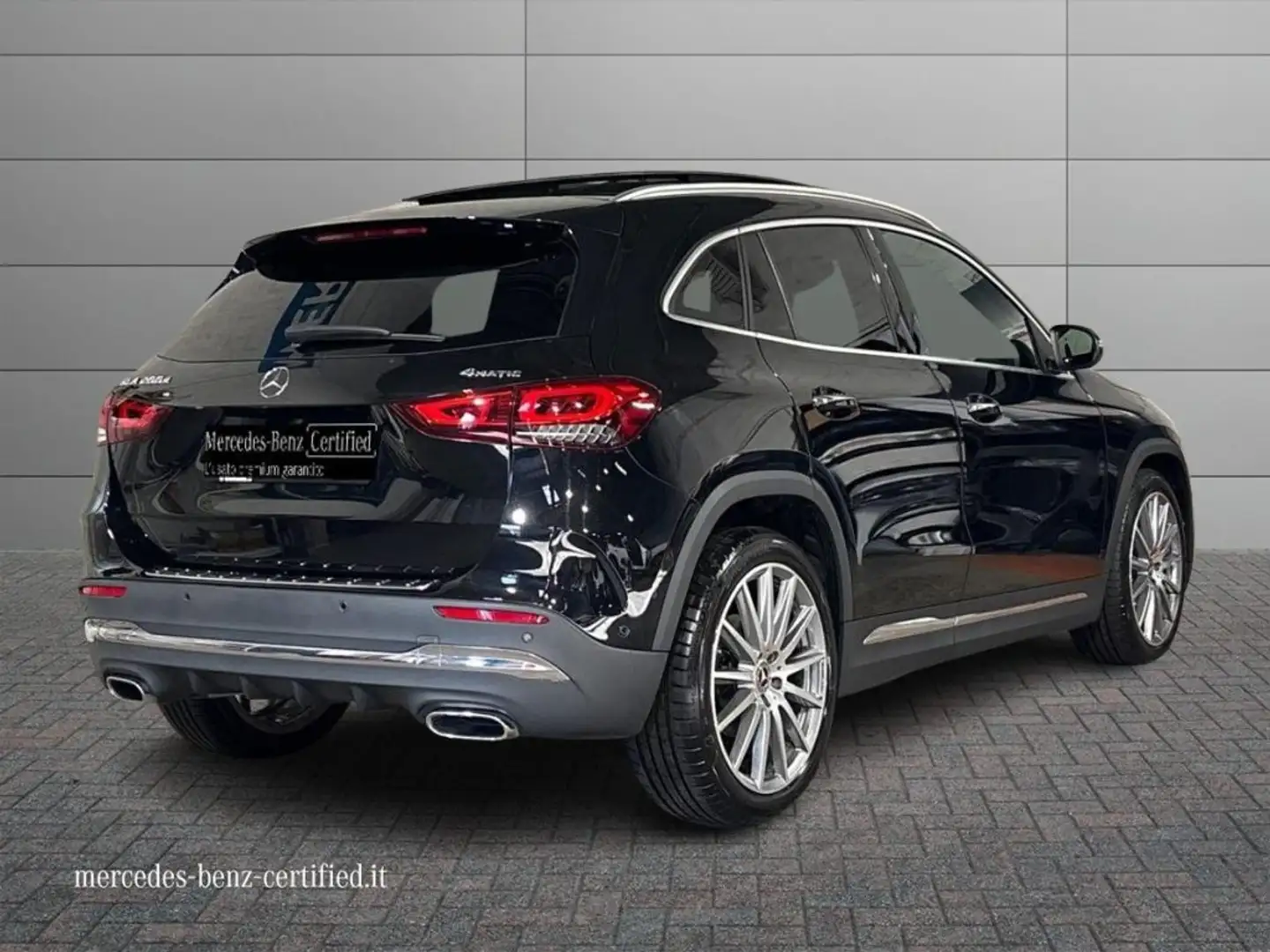 Mercedes-Benz GLA 200 d Automatic 4Matic Premium Nero - 2