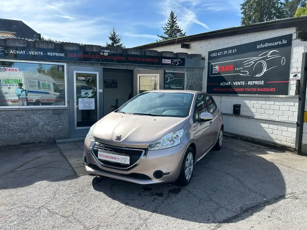 Peugeot 208