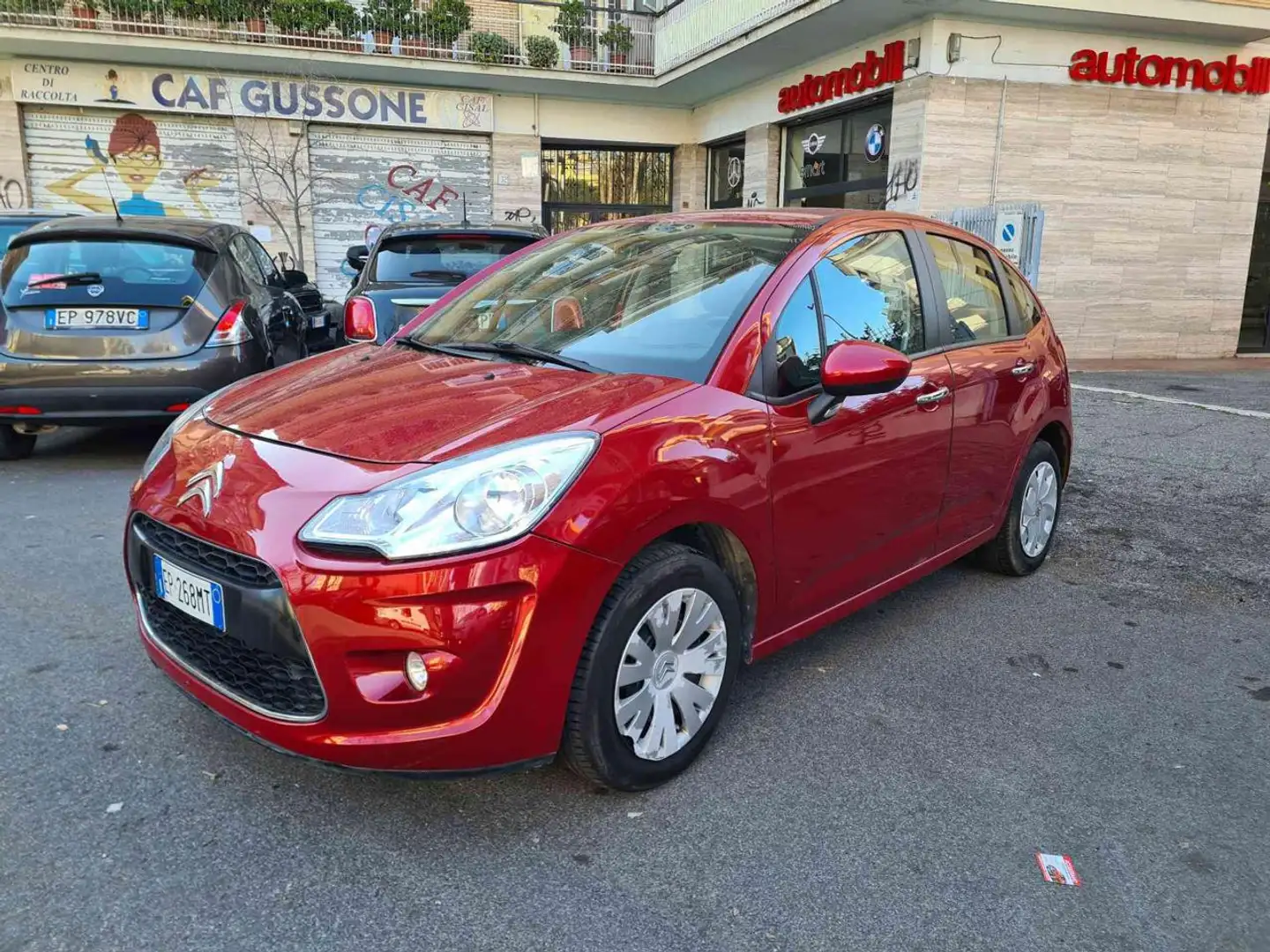 Citroen C3 1.2 VTi 82CV Attraction Rosso - 2
