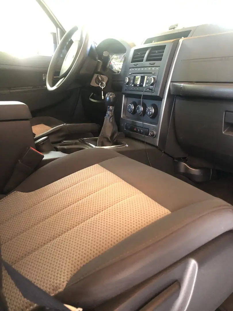 Jeep Liberty limited CRD 2800 cc - 2