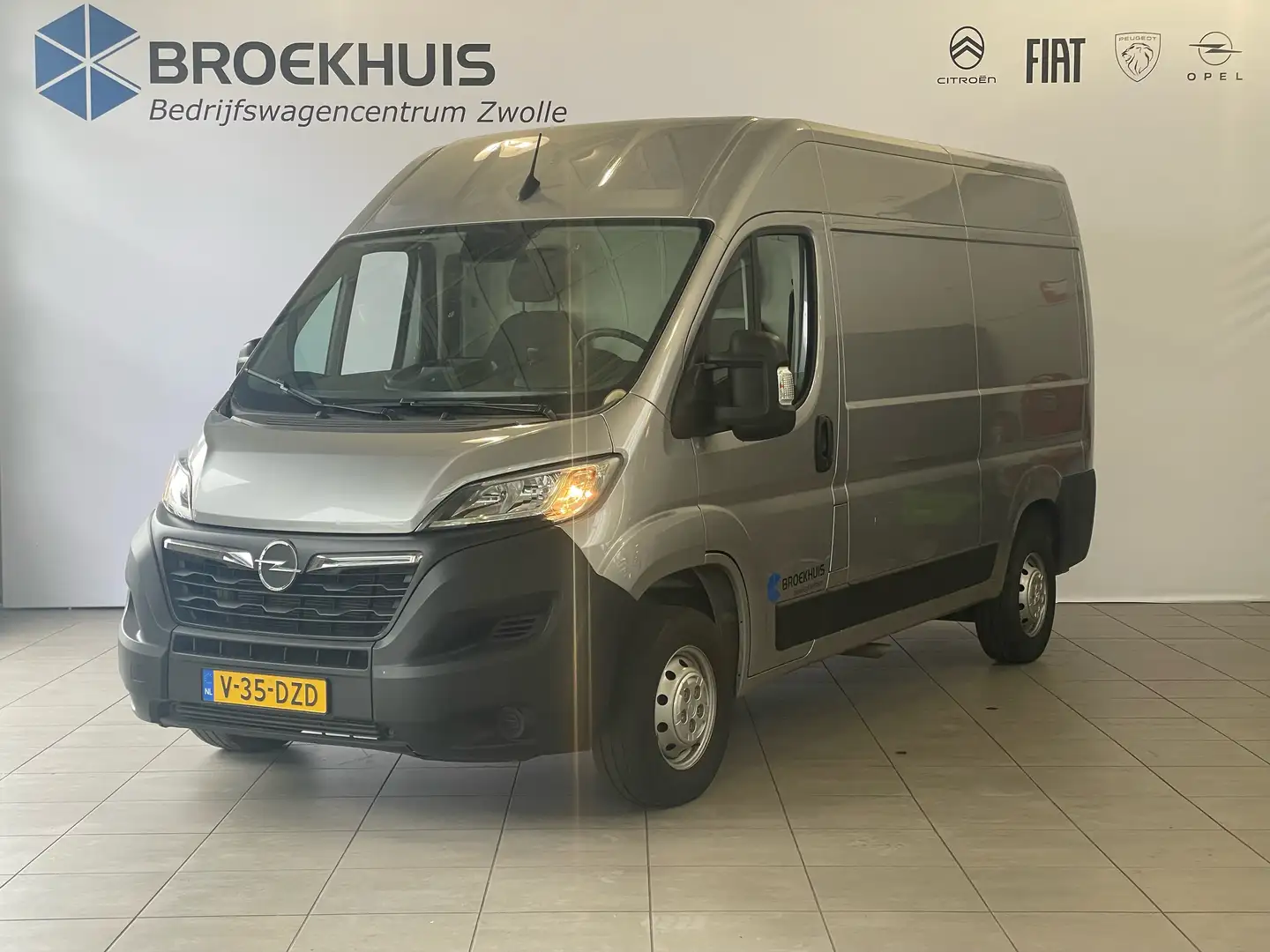 Opel Movano 2.2D 140pk L2H2 3.3t | Apple Carplay/Android Auto Grijs - 1
