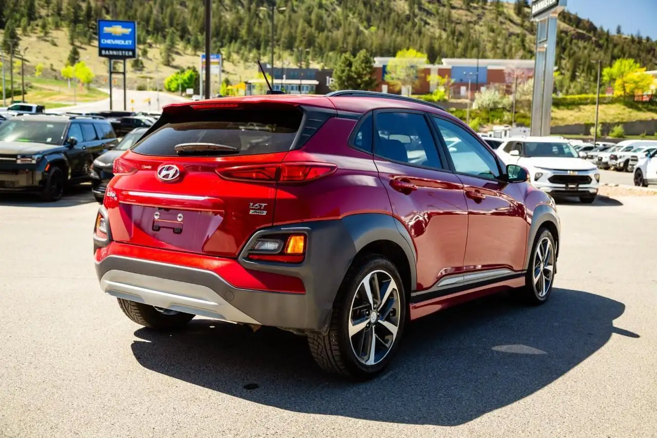 Hyundai KONA снимка Hyundai KONA