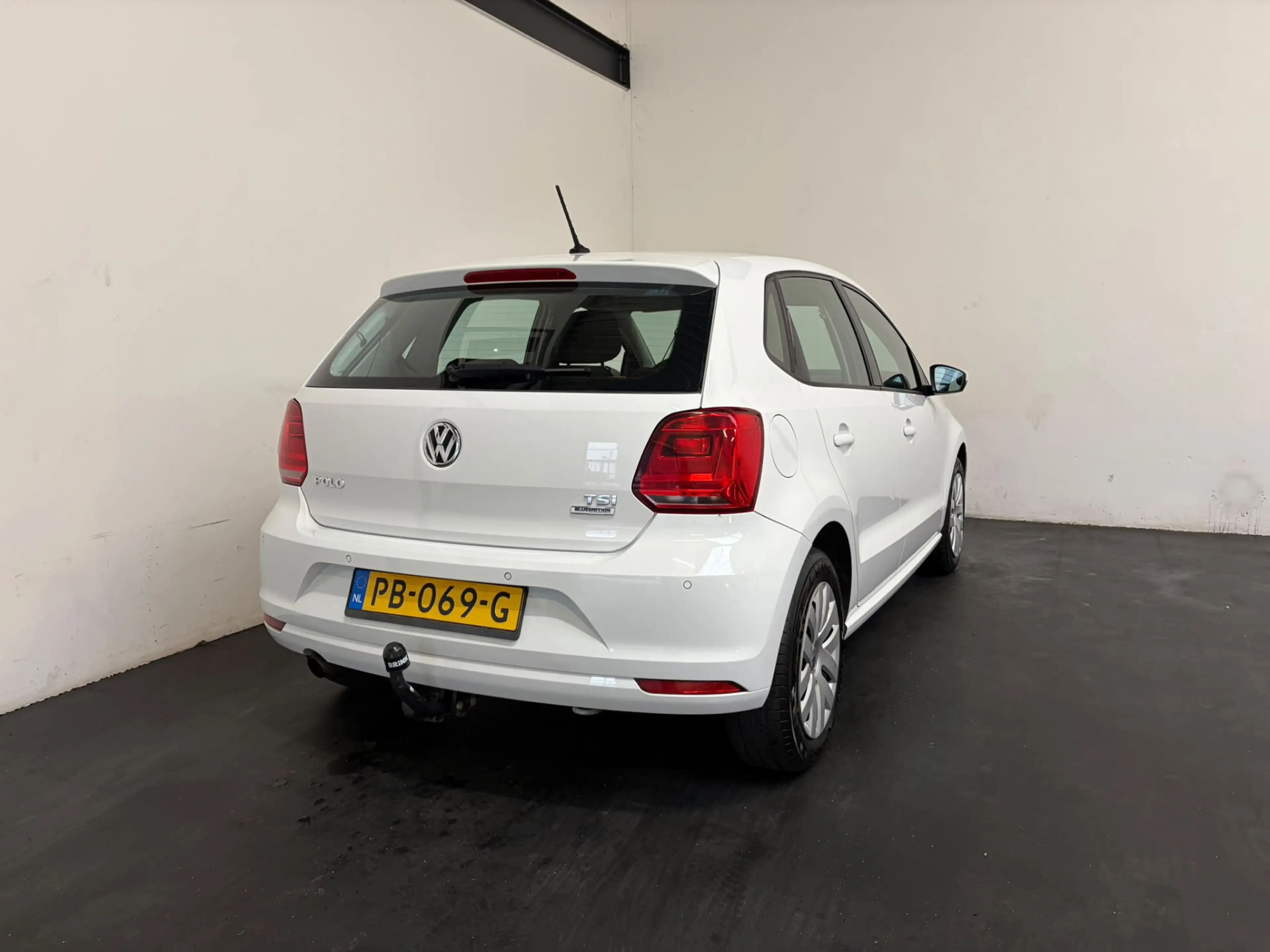Volkswagen Polo 1.2 TSI Comfortline Airco. Cruise. Trekhaak. Bleut — photo 2