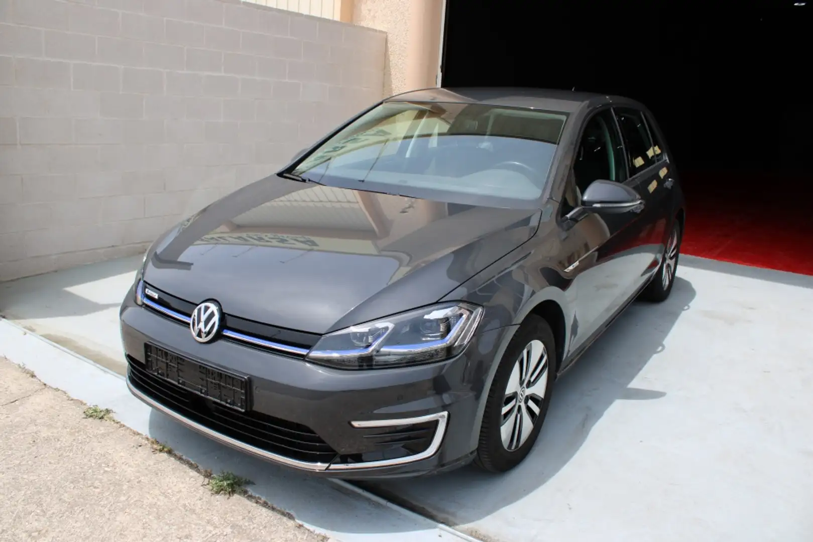 Volkswagen Golf e-Golf ePower Gris - 2