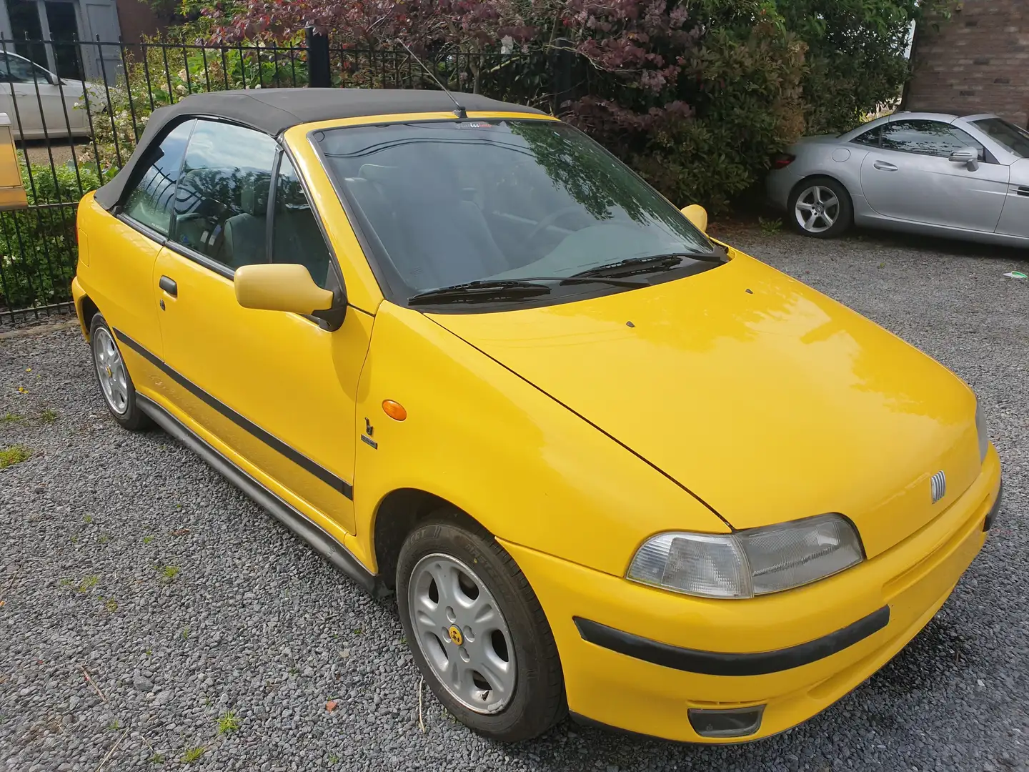 Fiat Punto cabrio 1.6i 90 ELX Żółty - 1