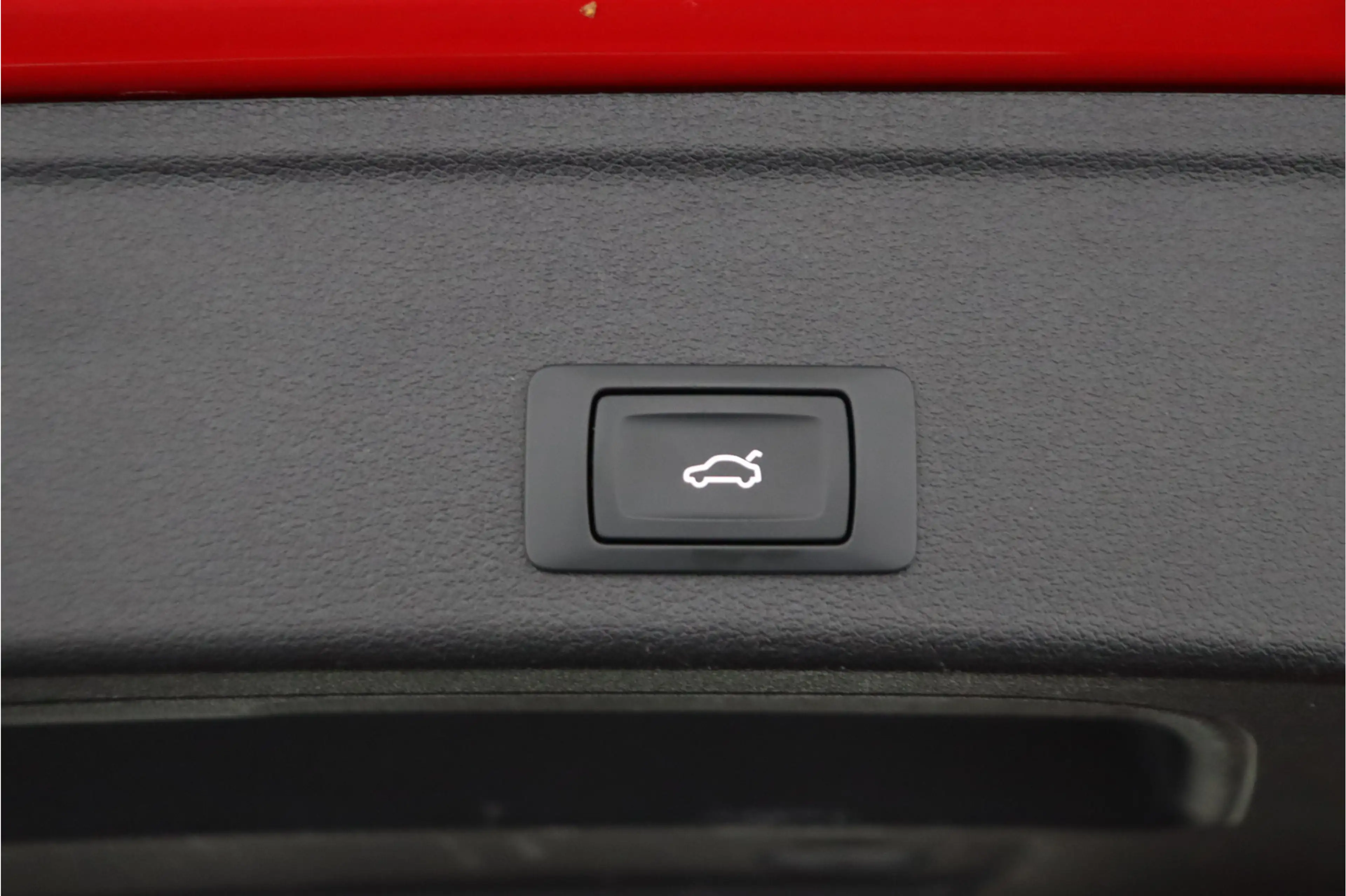 Audi A4 Avant 35 TFSI S-LINE Launch Edition Sport, Orig.NL — photo 39