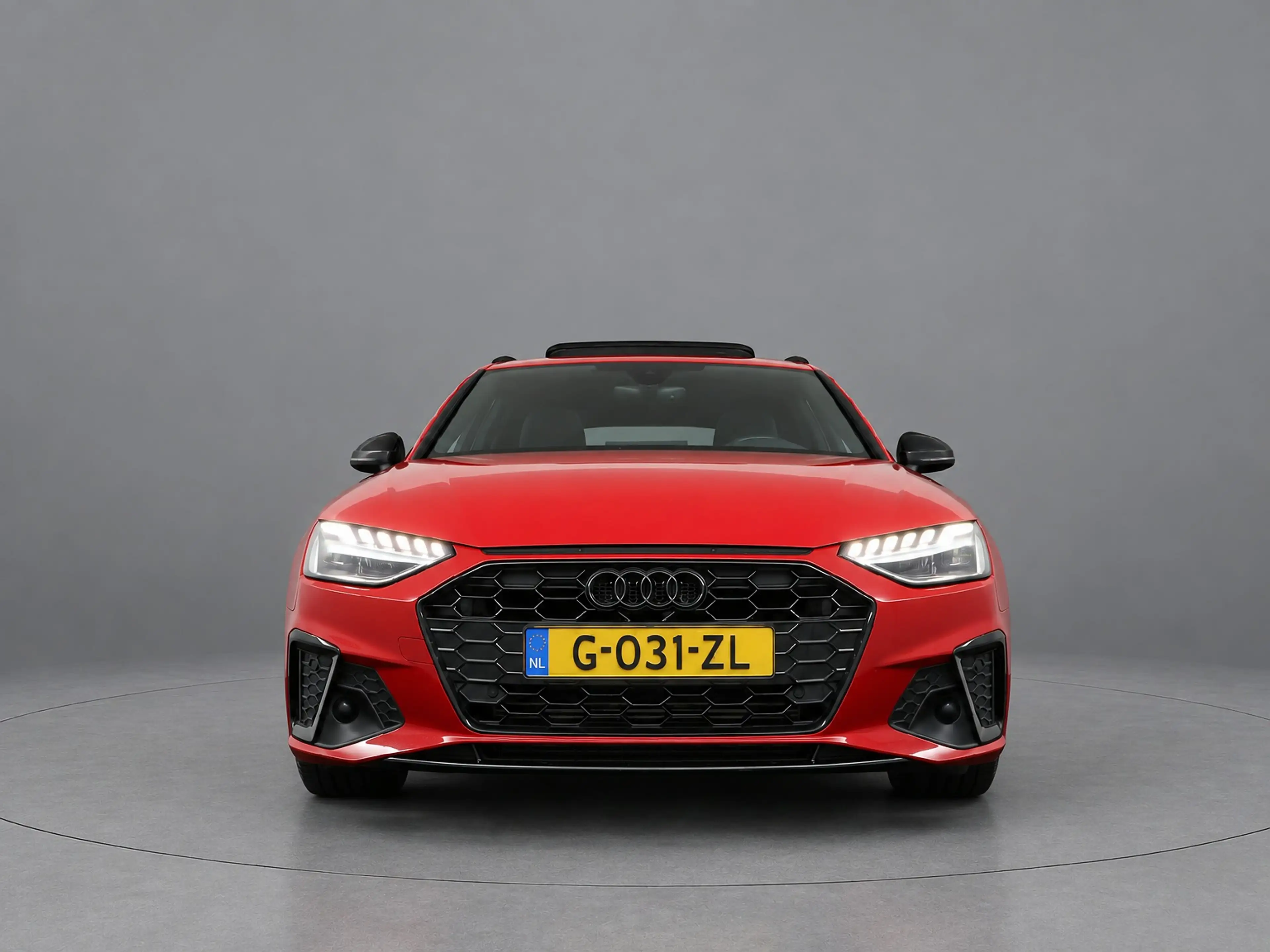 Audi A4 Avant 35 TFSI S-LINE Launch Edition Sport, Orig.NL — photo 3