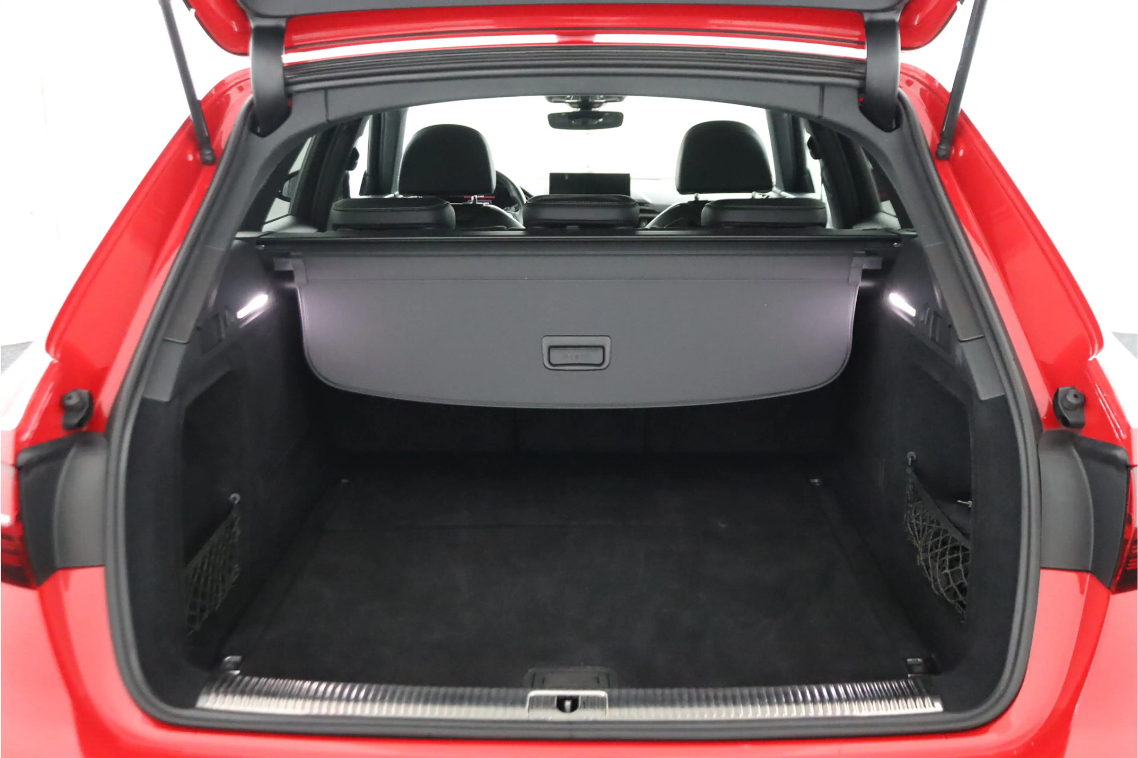Audi A4 Avant 35 TFSI S-LINE Launch Edition Sport, Orig.NL — photo 28