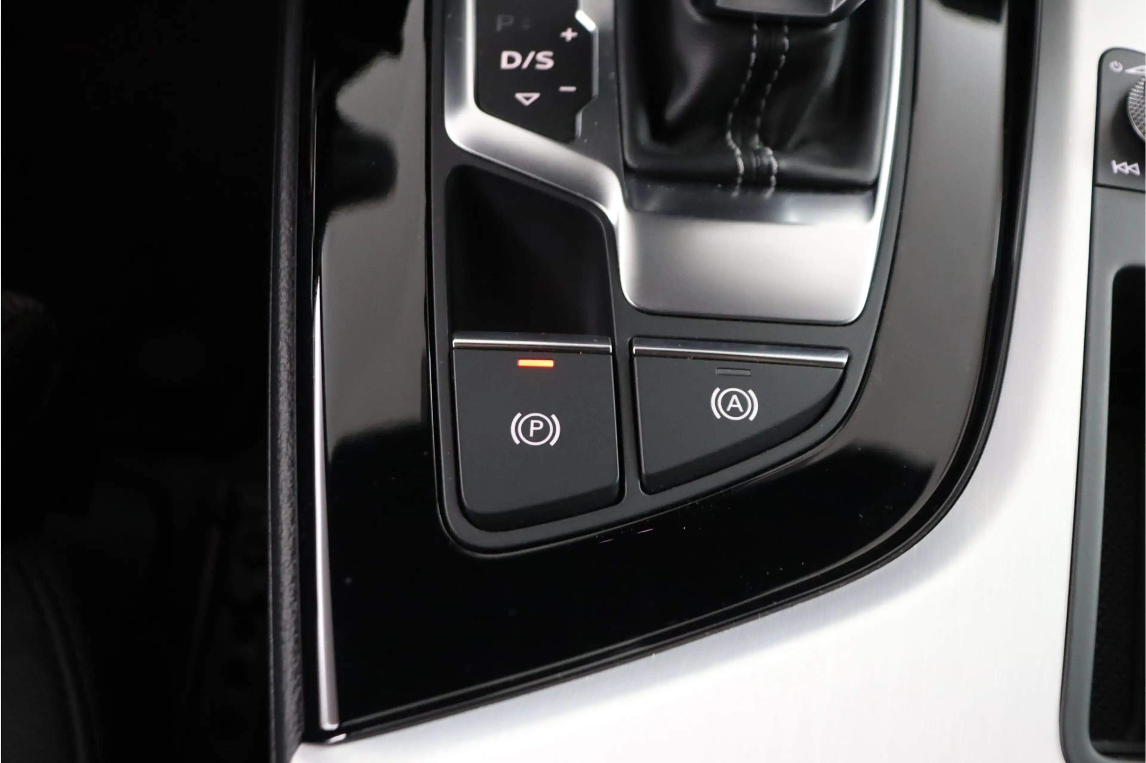 Audi A4 Avant 35 TFSI S-LINE Launch Edition Sport, Orig.NL — photo 49