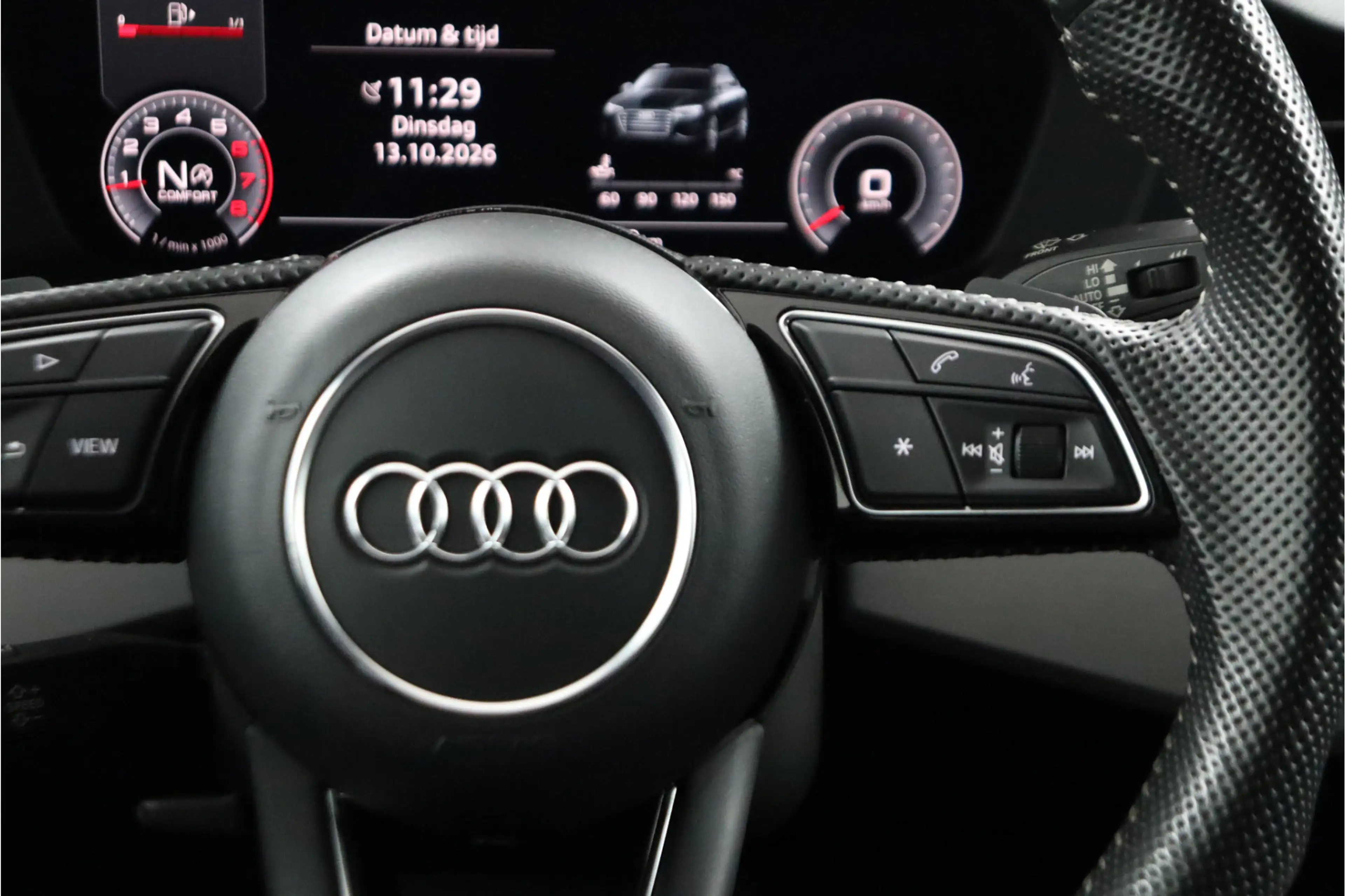 Audi A4 Avant 35 TFSI S-LINE Launch Edition Sport, Orig.NL — photo 22