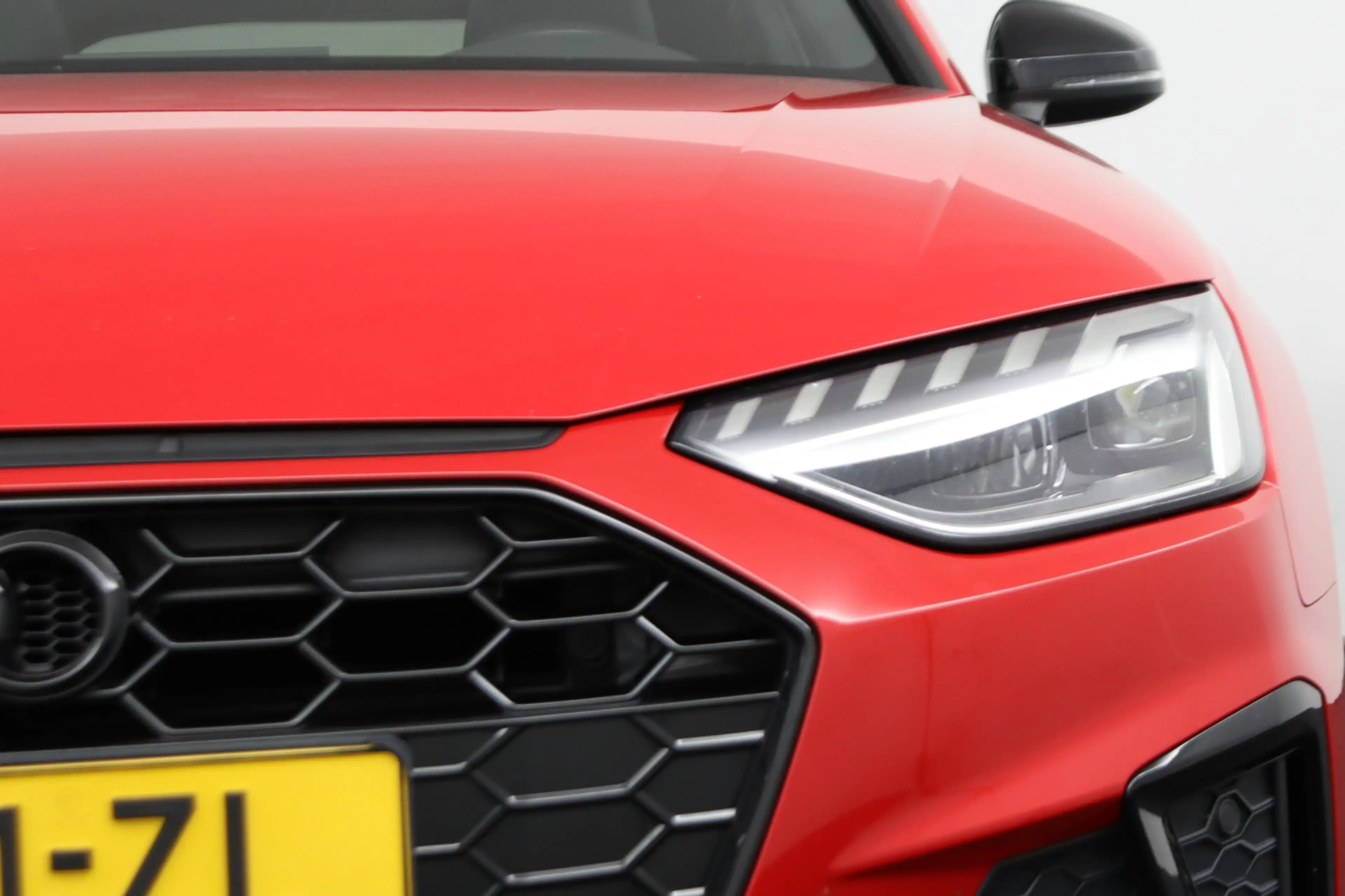 Audi A4 Avant 35 TFSI S-LINE Launch Edition Sport, Orig.NL — photo 18