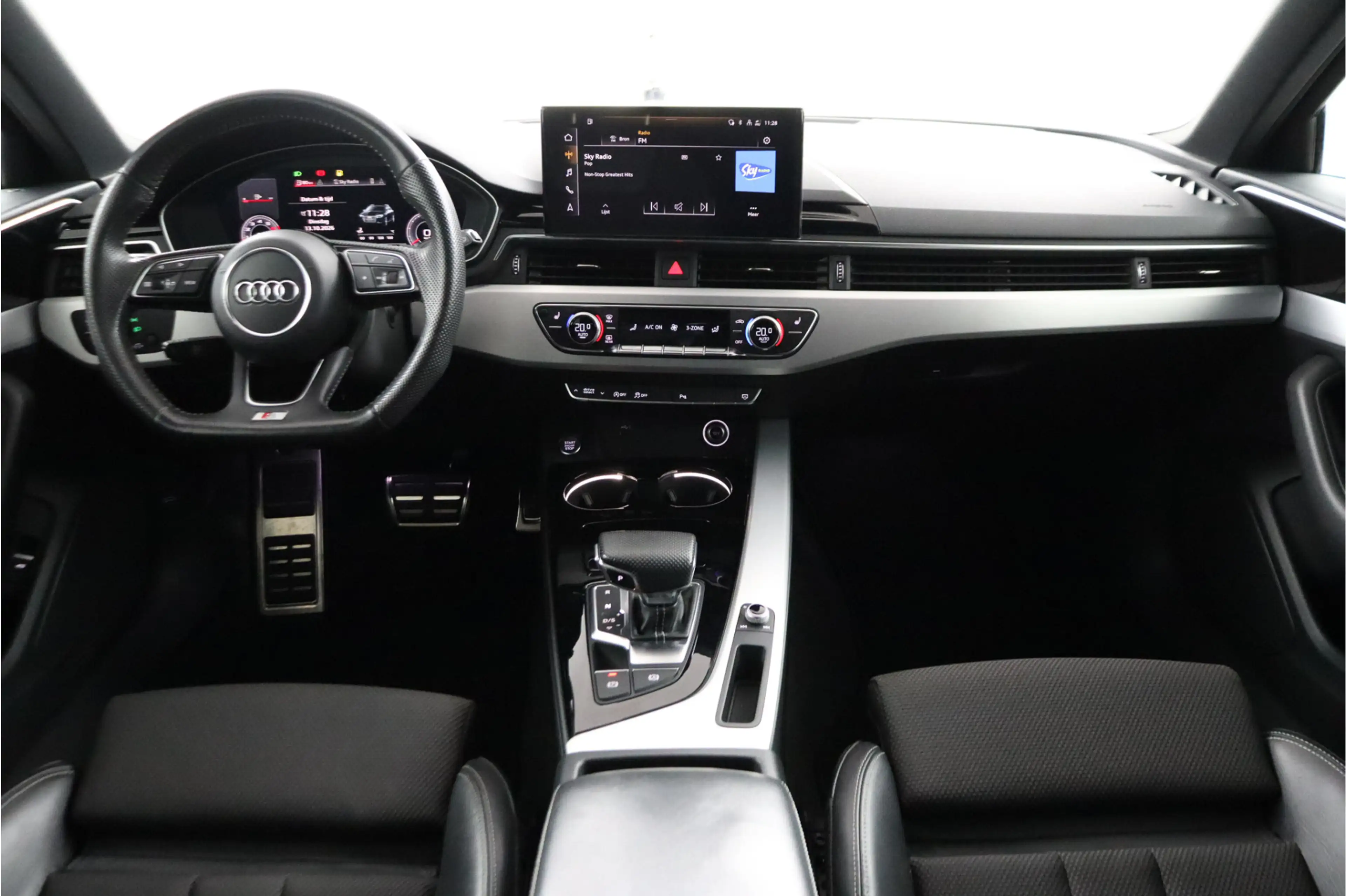 Audi A4 Avant 35 TFSI S-LINE Launch Edition Sport, Orig.NL — photo 7