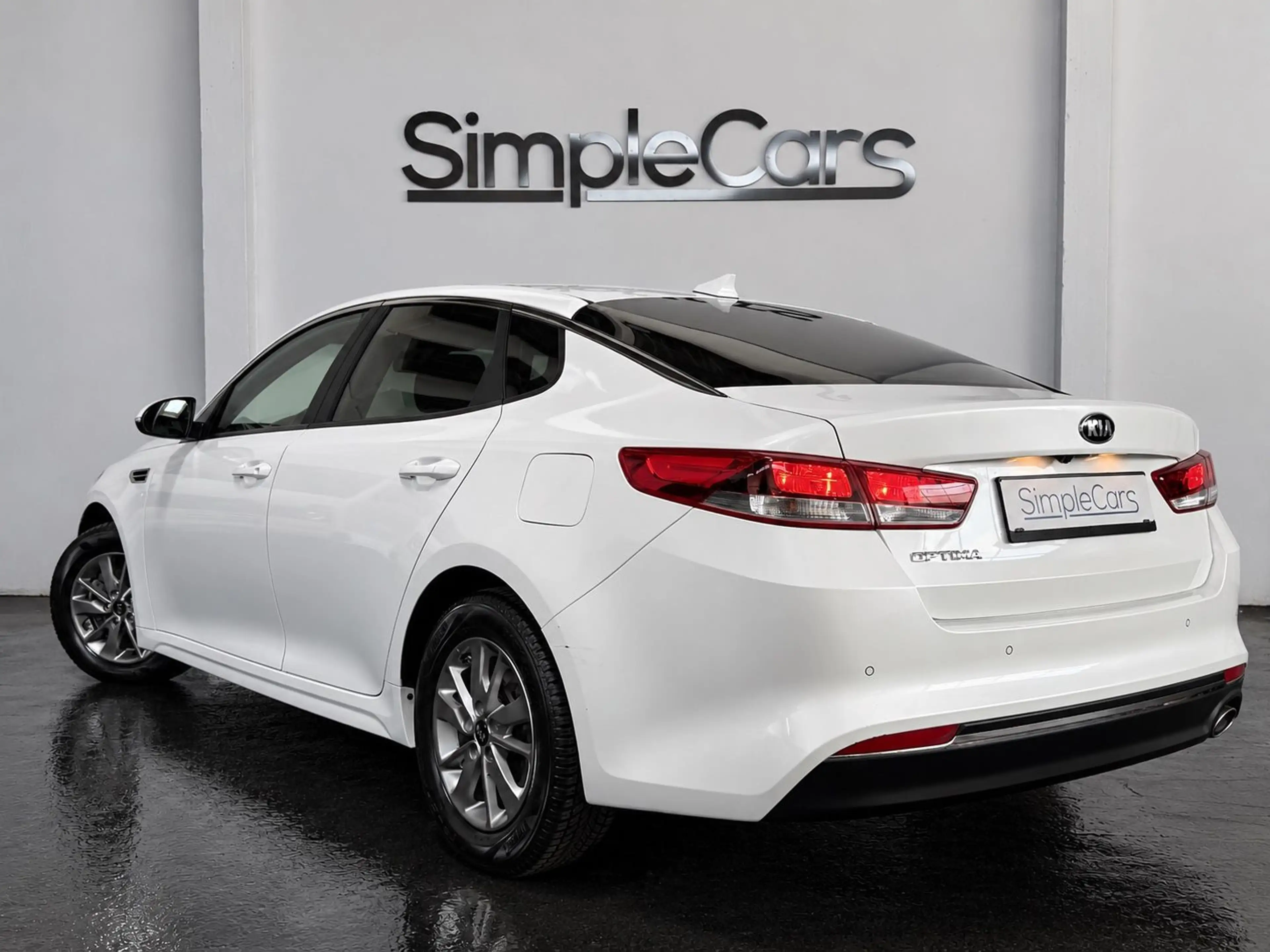 Kia Optima 1.7 CRDi *XENON*KAMERA*DAB*NAVI* — photo 3