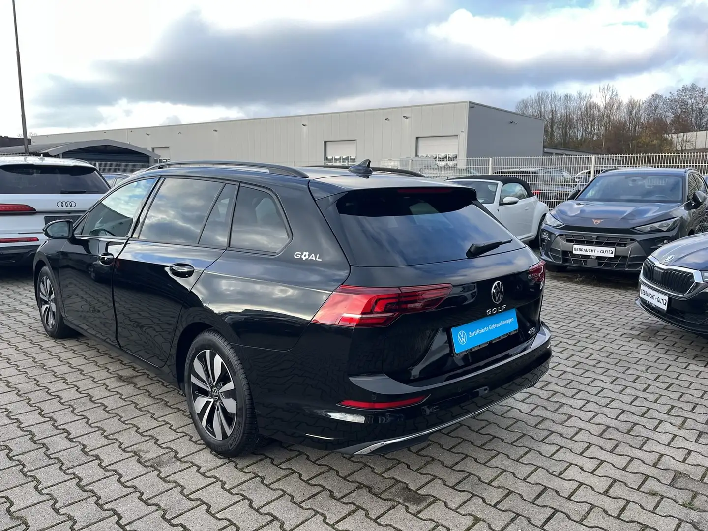 Volkswagen Golf VIII Variant 1.5 TSI DSG GOAL Navi AHK 360° Schwarz - 2