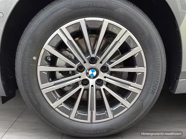 BMW 2 Series view 6