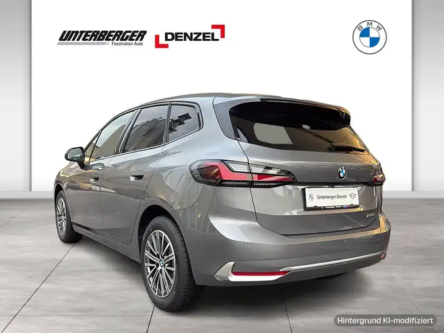 BMW 2 Series view 4