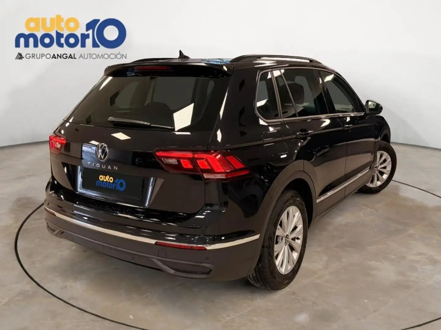 Volkswagen Tiguan 2.0TDI R-Line DSG 110kW - 2