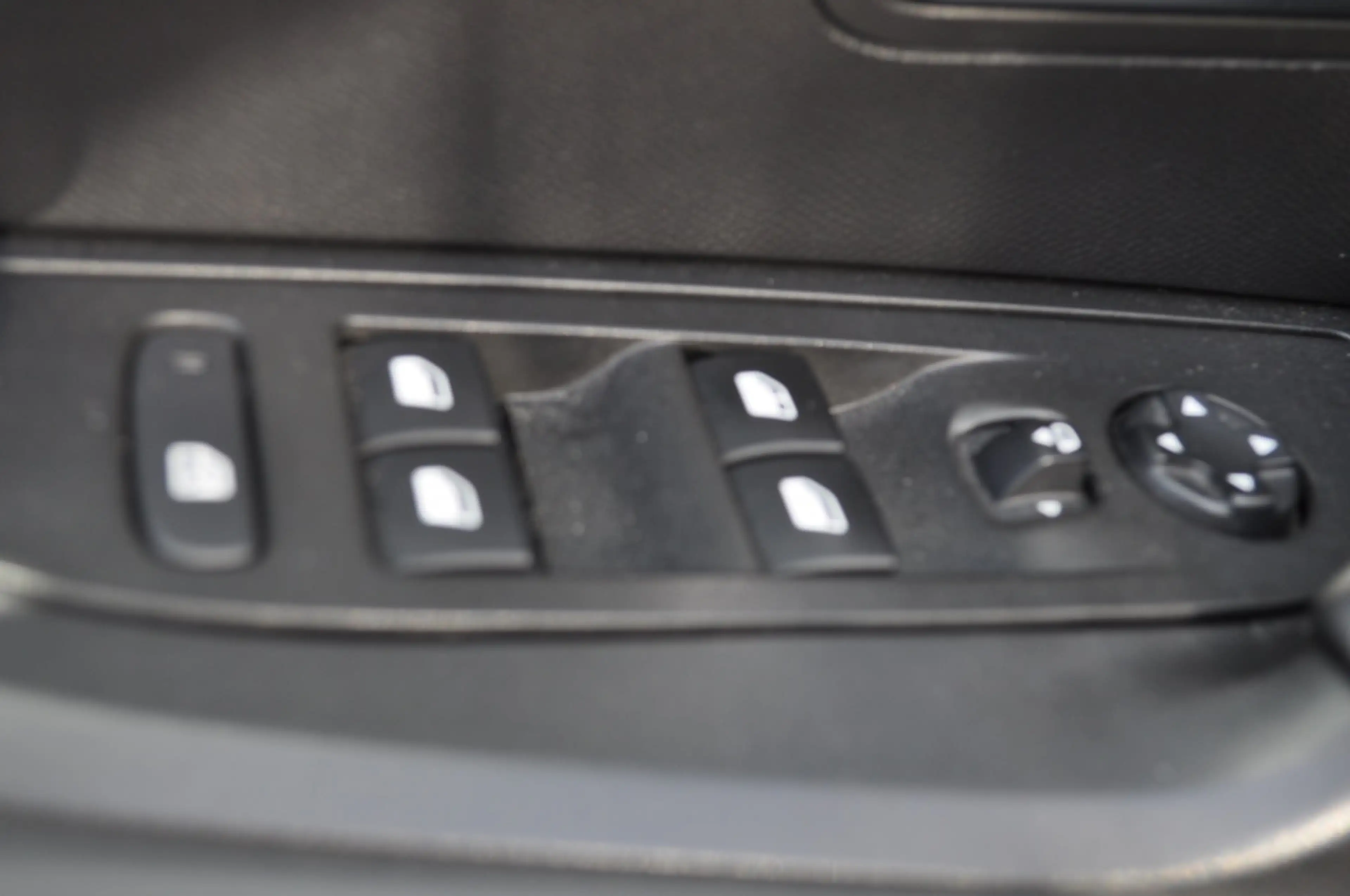 Peugeot 2008 1.2 GT Pck Aut schd leer elekstoel mass focal — photo 13