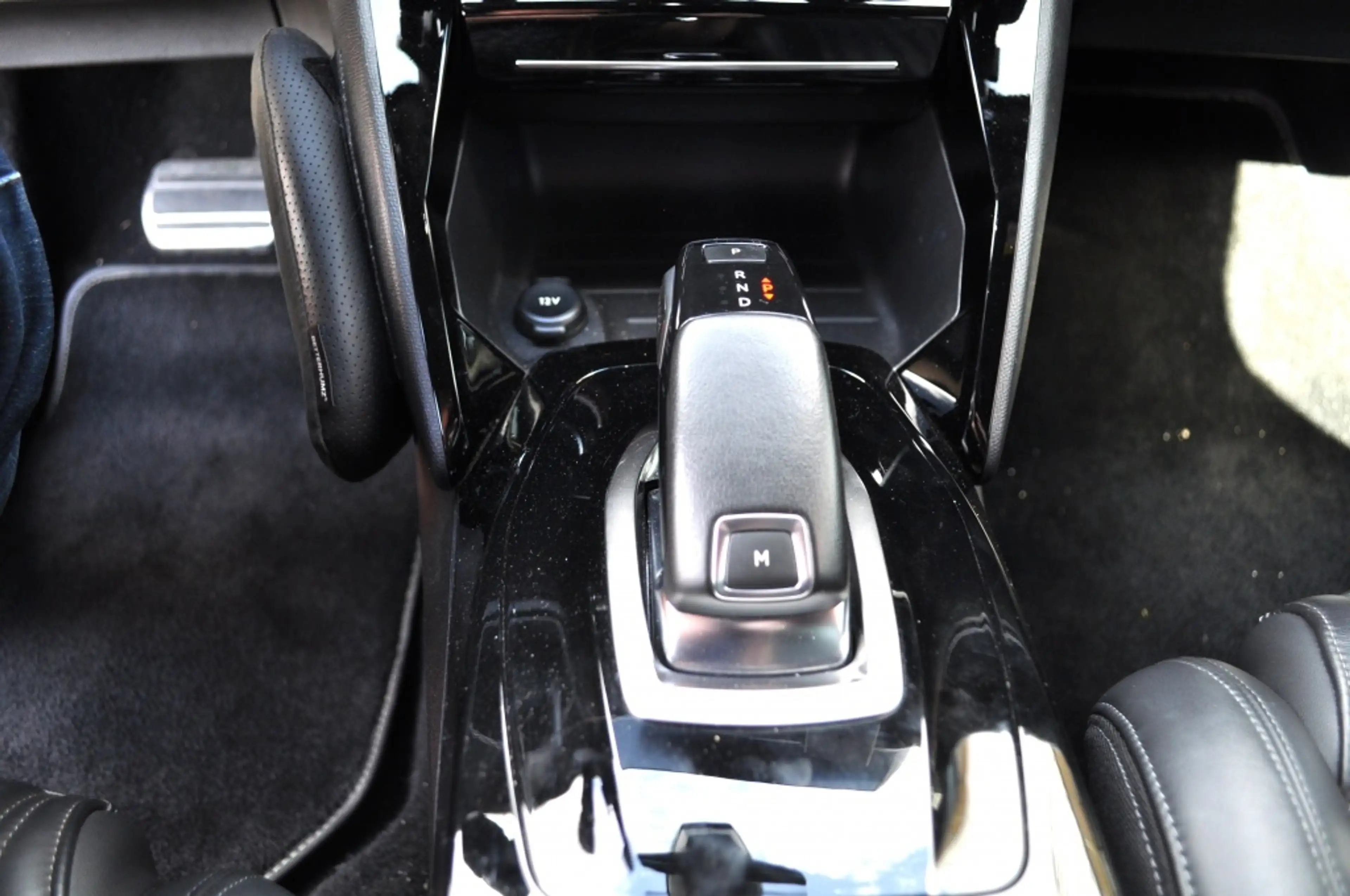 Peugeot 2008 1.2 GT Pck Aut schd leer elekstoel mass focal — photo 22