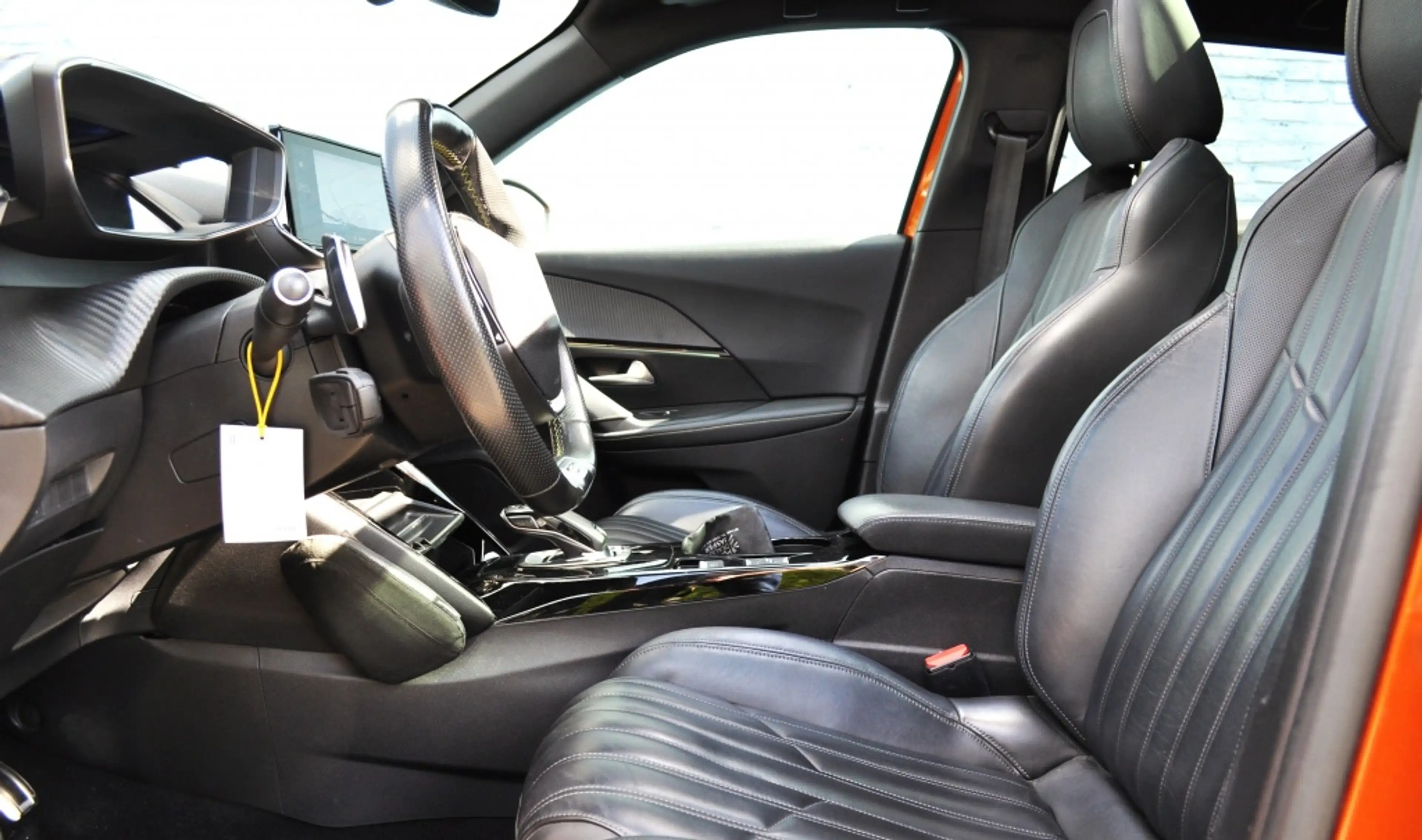 Peugeot 2008 1.2 GT Pck Aut schd leer elekstoel mass focal — photo 12